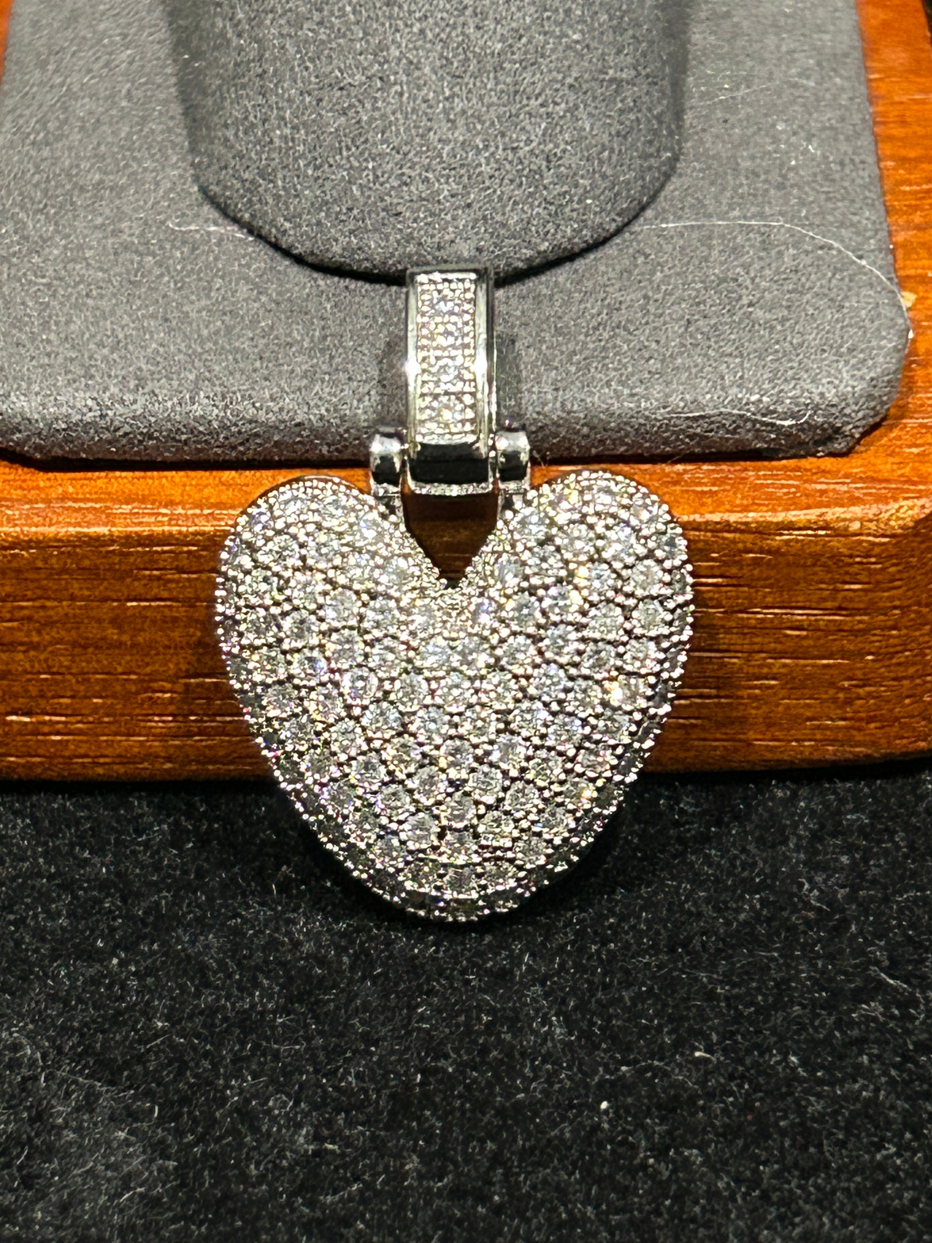 P38 - 14K White Gold VVS CZ Heart
