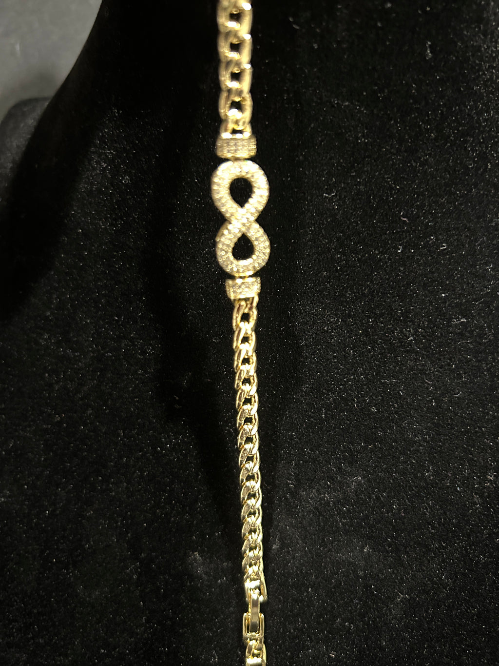 B68 - 14K Gold VVS CZ 7 Inch