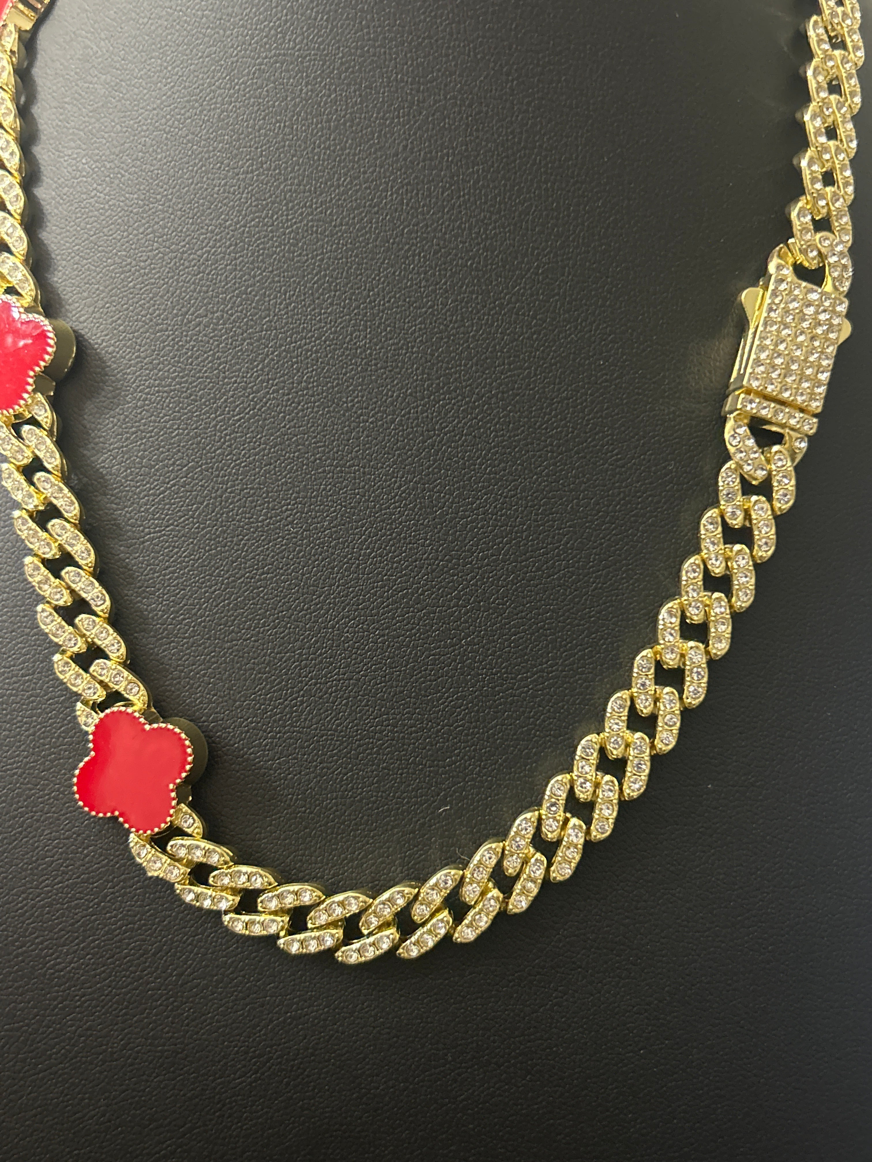 C101 - 14k Gold VVS CZ 18 Inch Cuban W/ Red Clovers