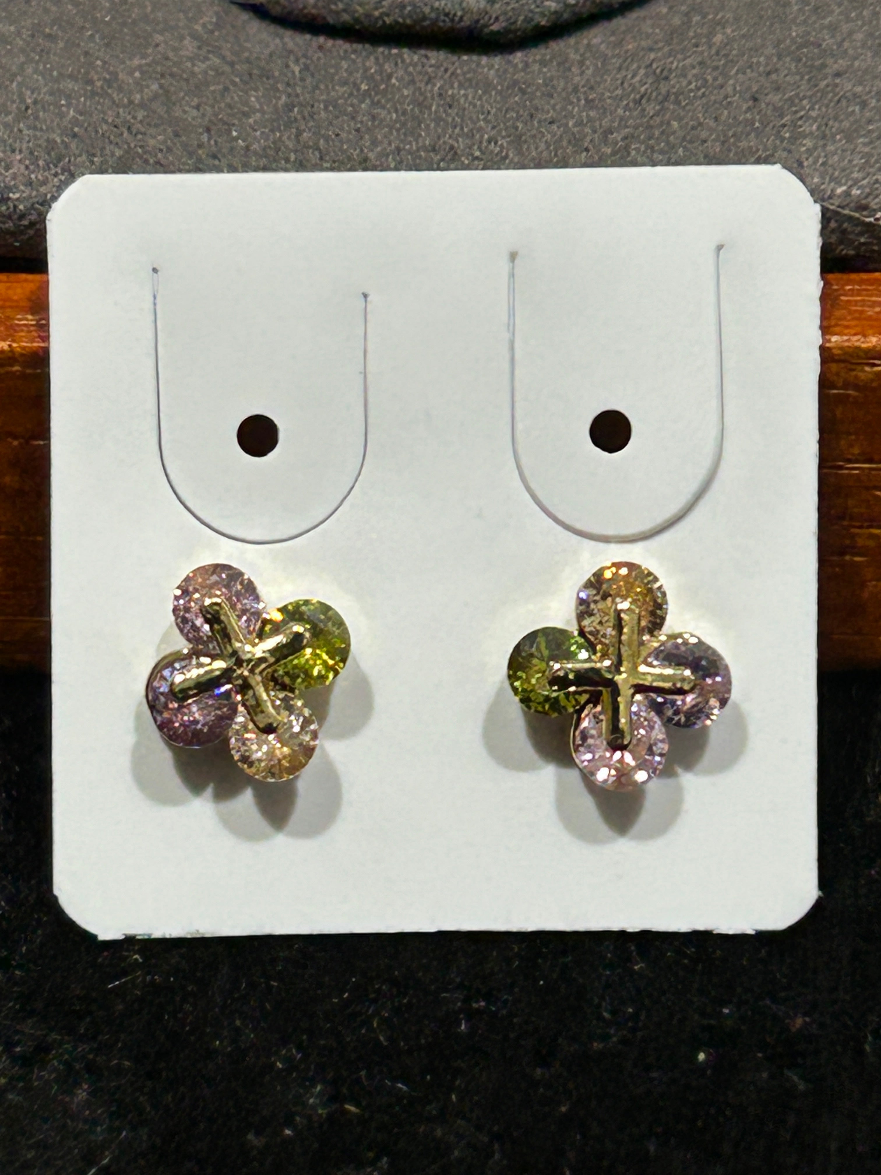 E56 - 14K Gold VVS CZ Multi Color