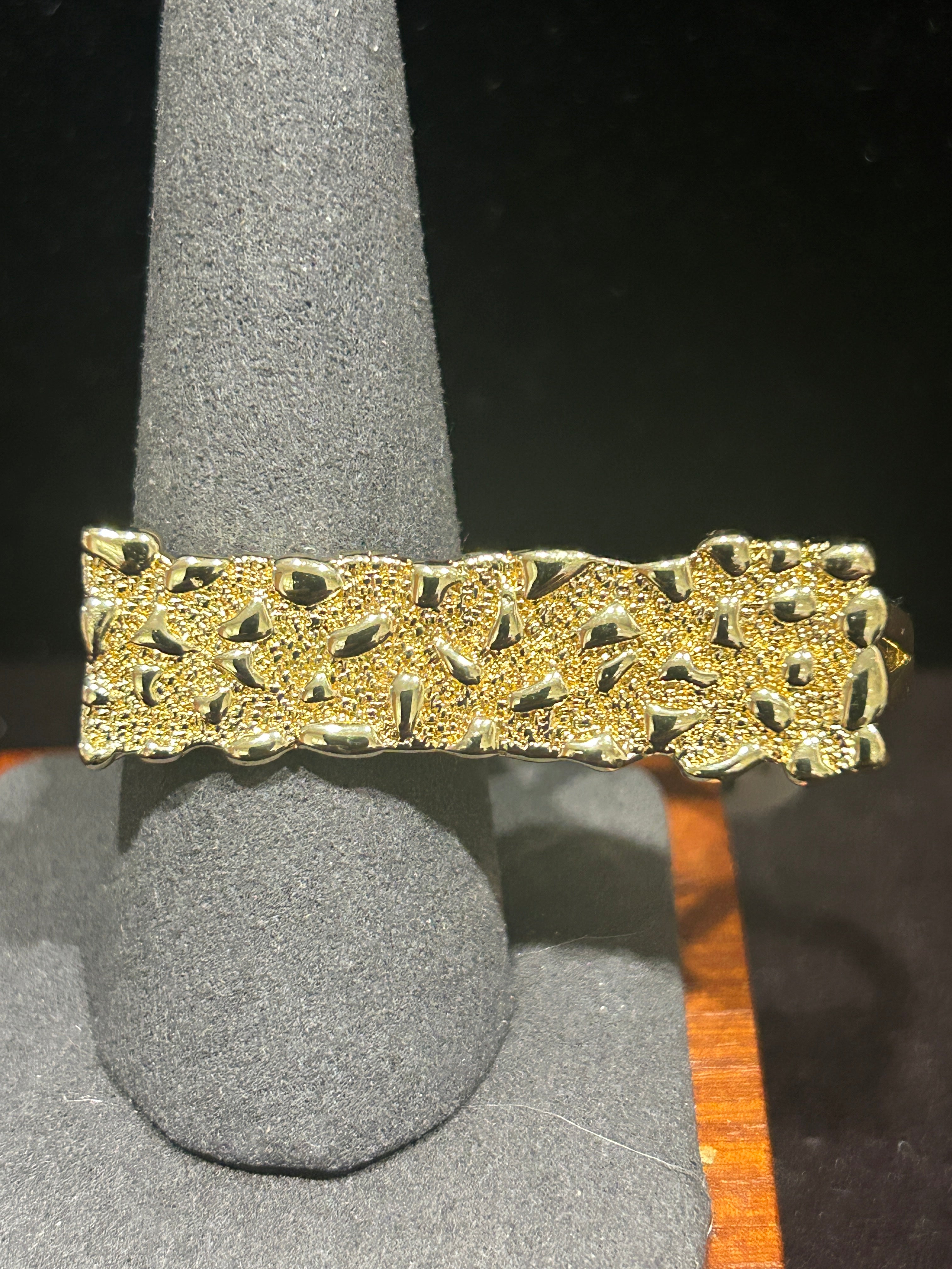 R15 - 14K Gold 2 Finger Nugget