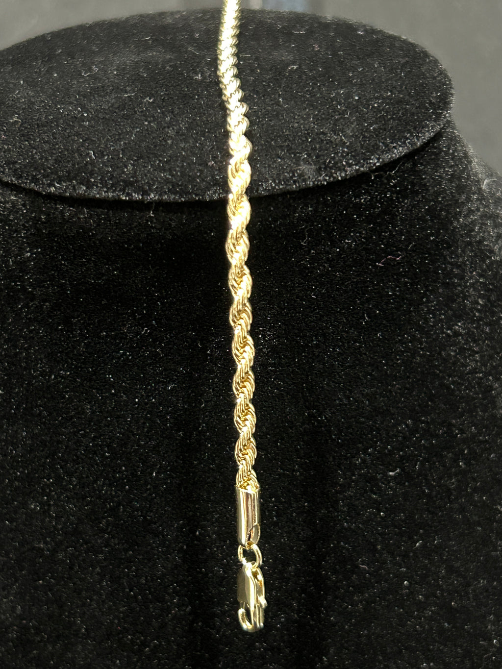 B38 - 14K Gold 7 Inch Rope 2.3mm