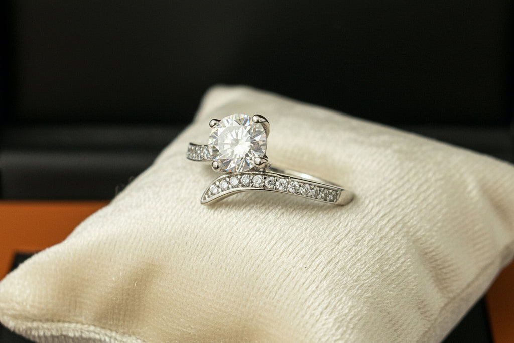 1CT Moissanite Ring Adj. 6-10