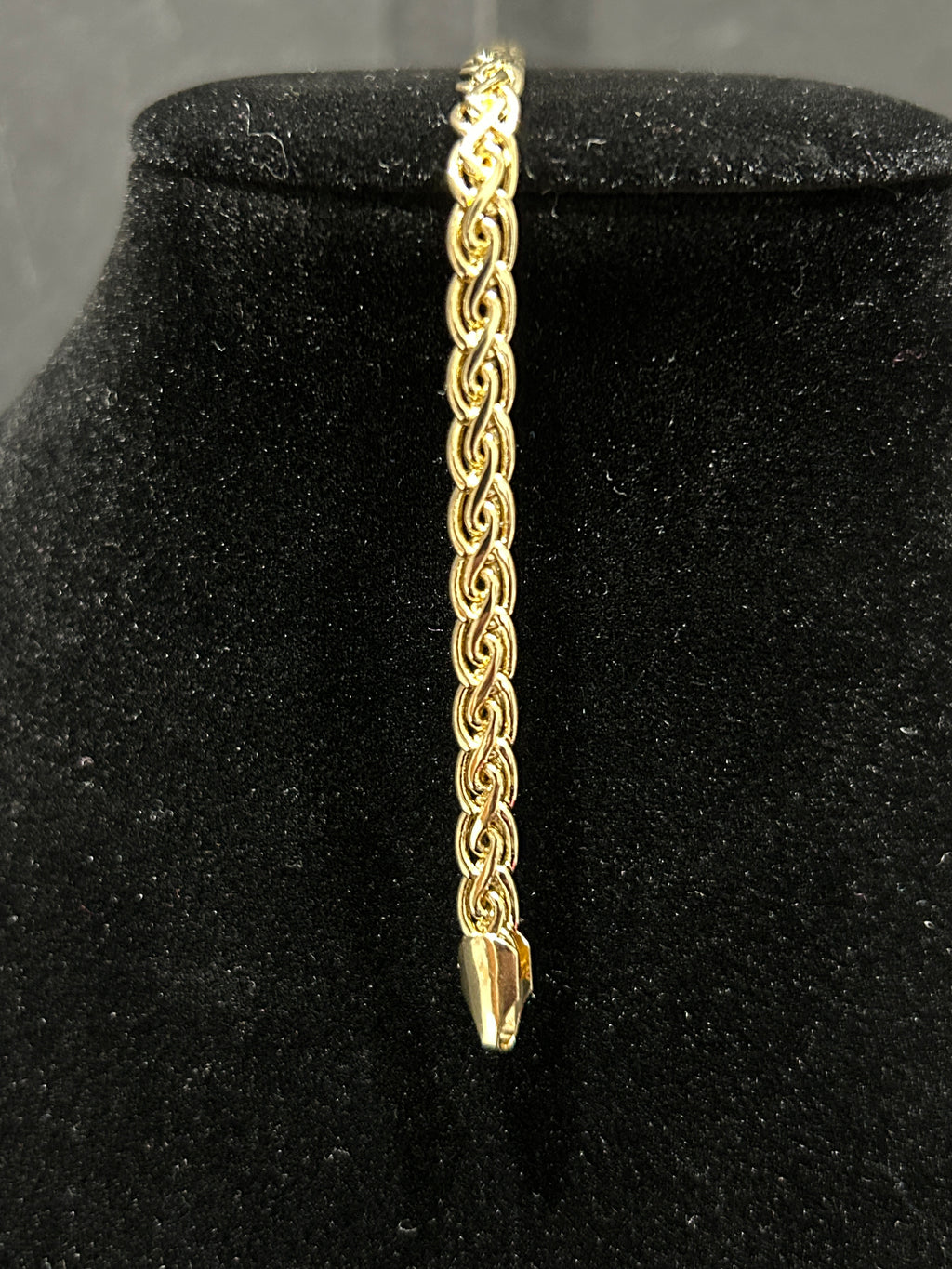 B45 - 14K Gold 7 Inch