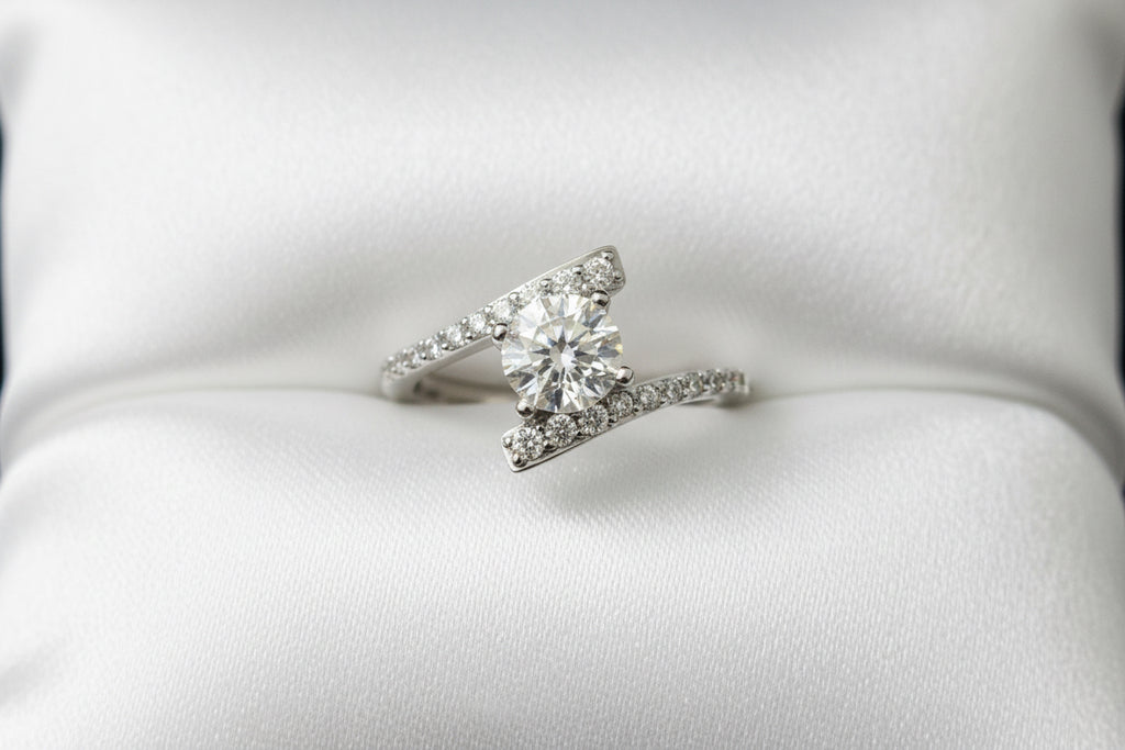 1CT Moissanite Ring Adj. 6-10