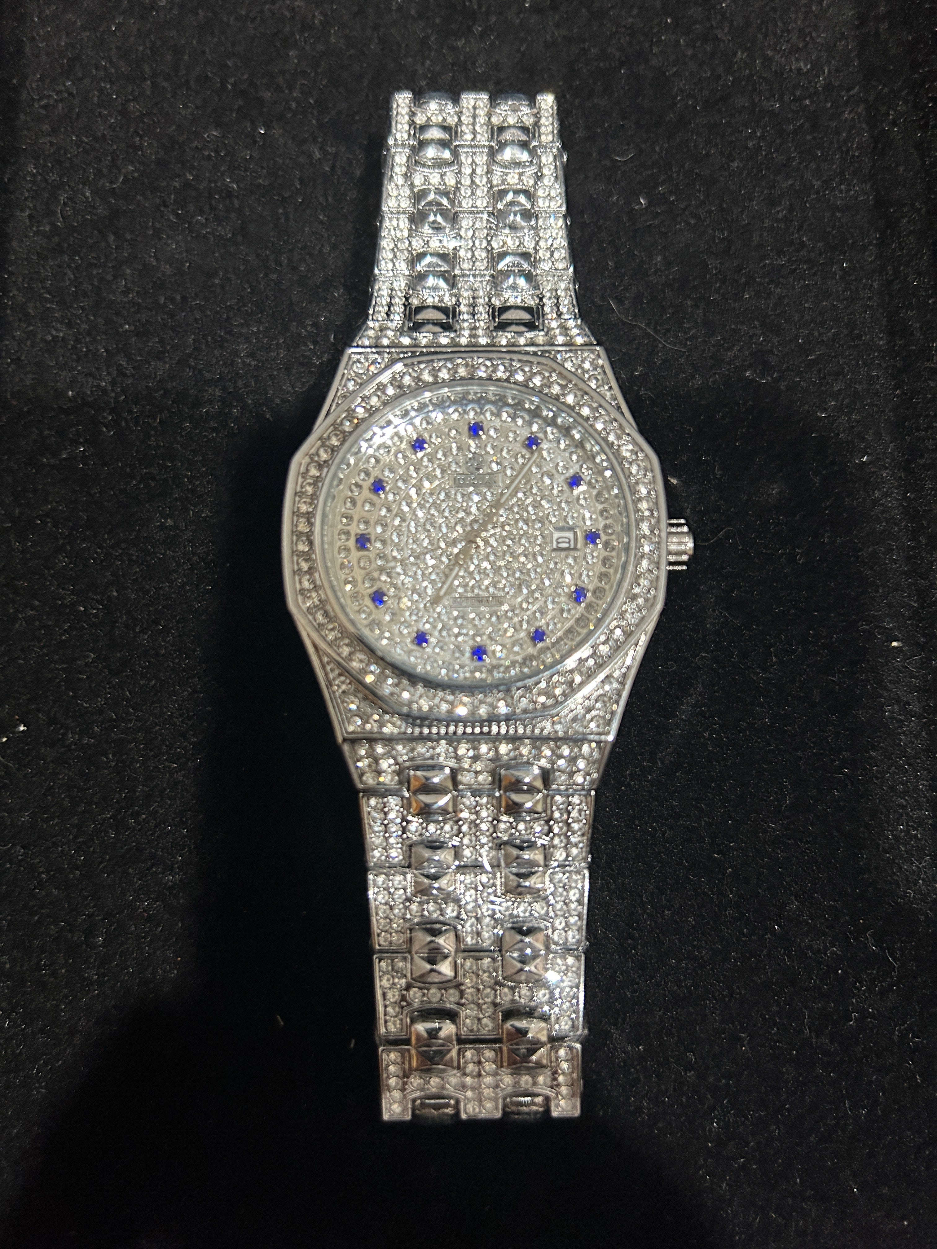 W18 - Silver Iced Out AP Style VVS CZ