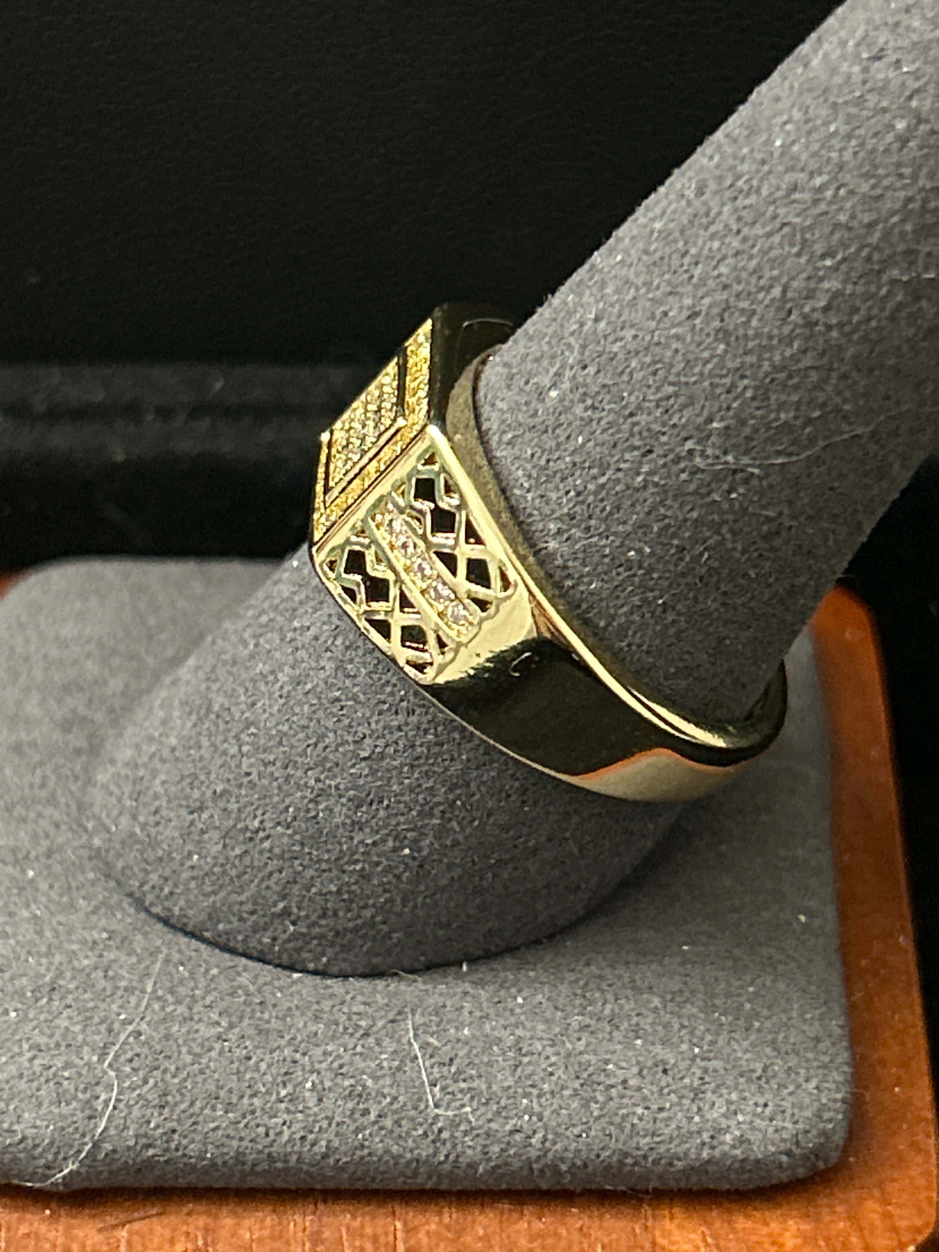 14k Gold VVS CZ Men’s Ring