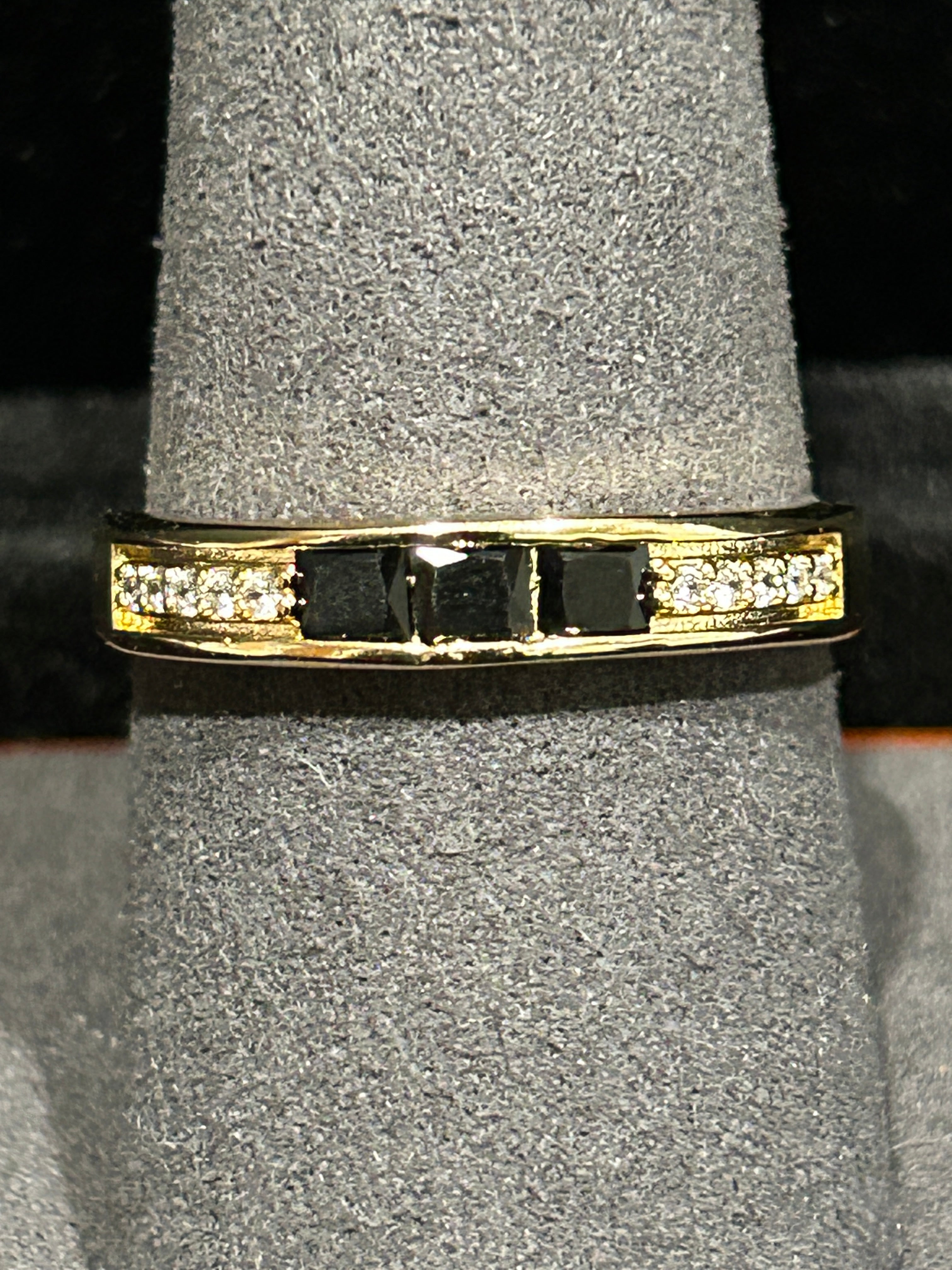 R32 - 14K Gold VVS CZ Black Stone Size 9