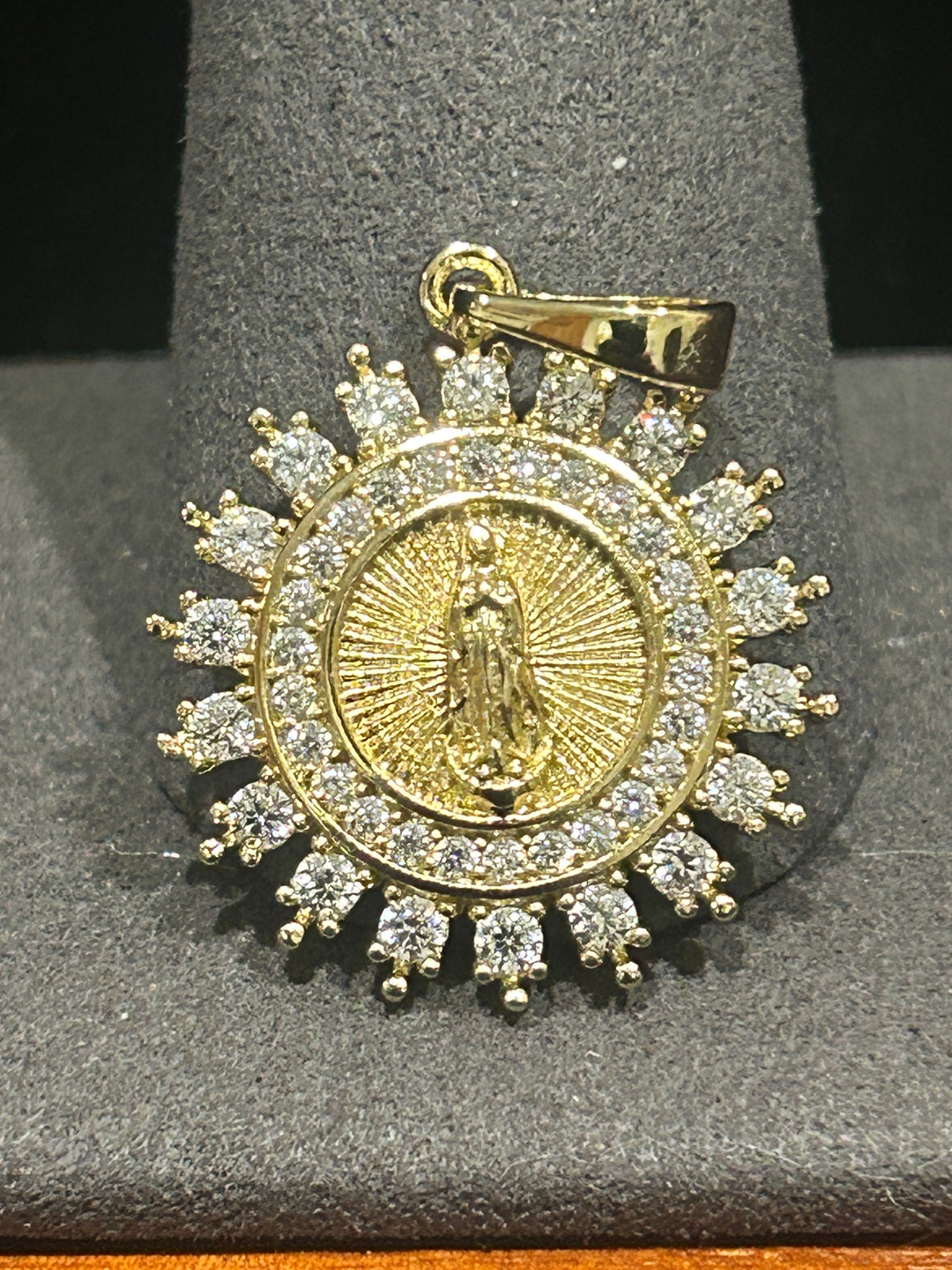 P31 - 14K Gold VVS CZ Virgin Mary