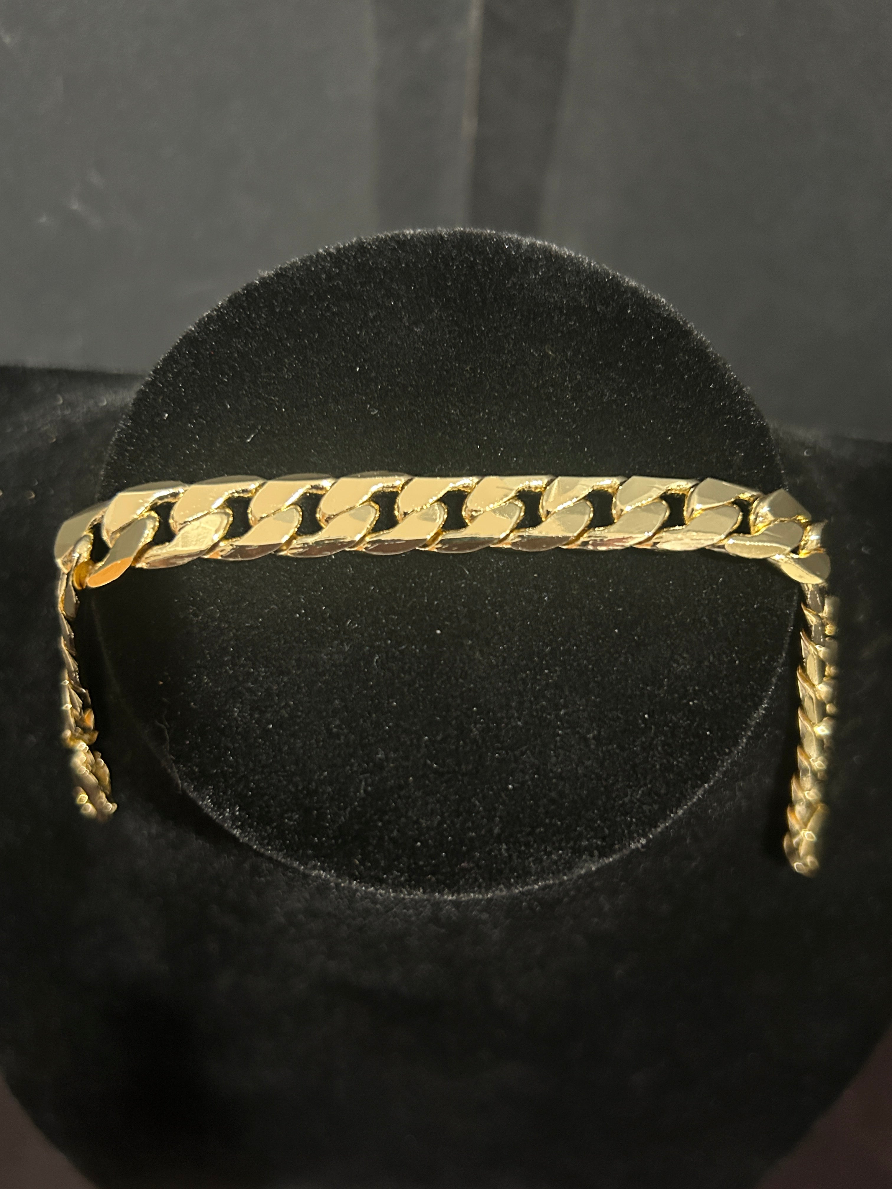 B44 - 14K Gold Cuban 8 Inch