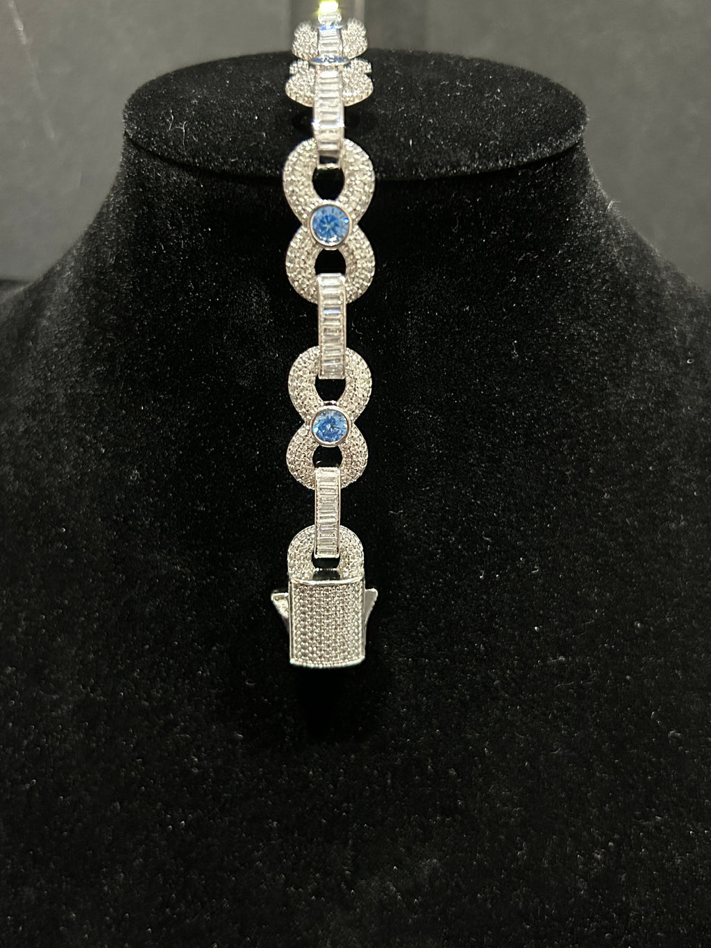 B63 - 14K White Gold Iced Out 8 Inch