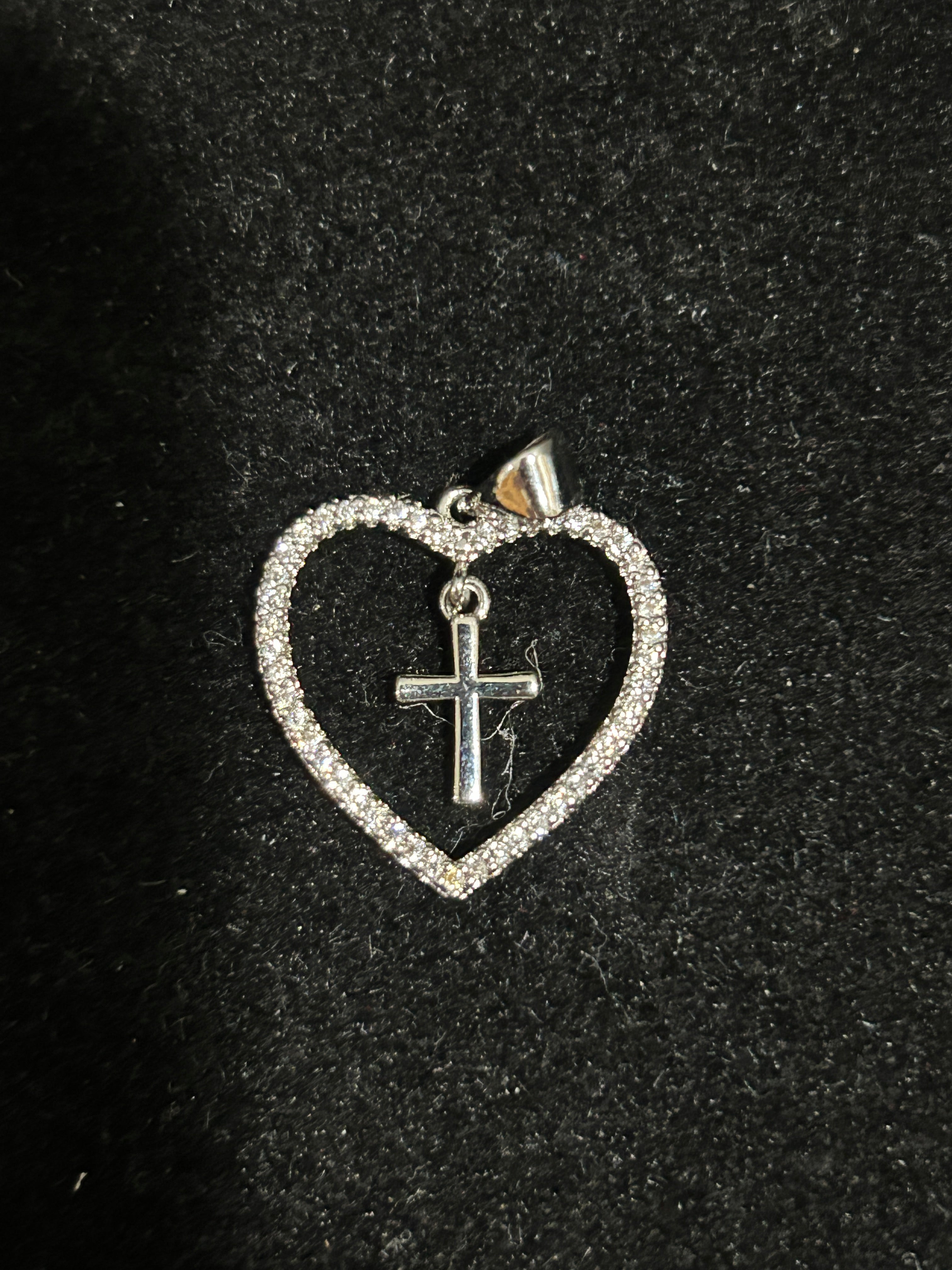 P51 - 14K White Gold VVS CZ Heart/Cross