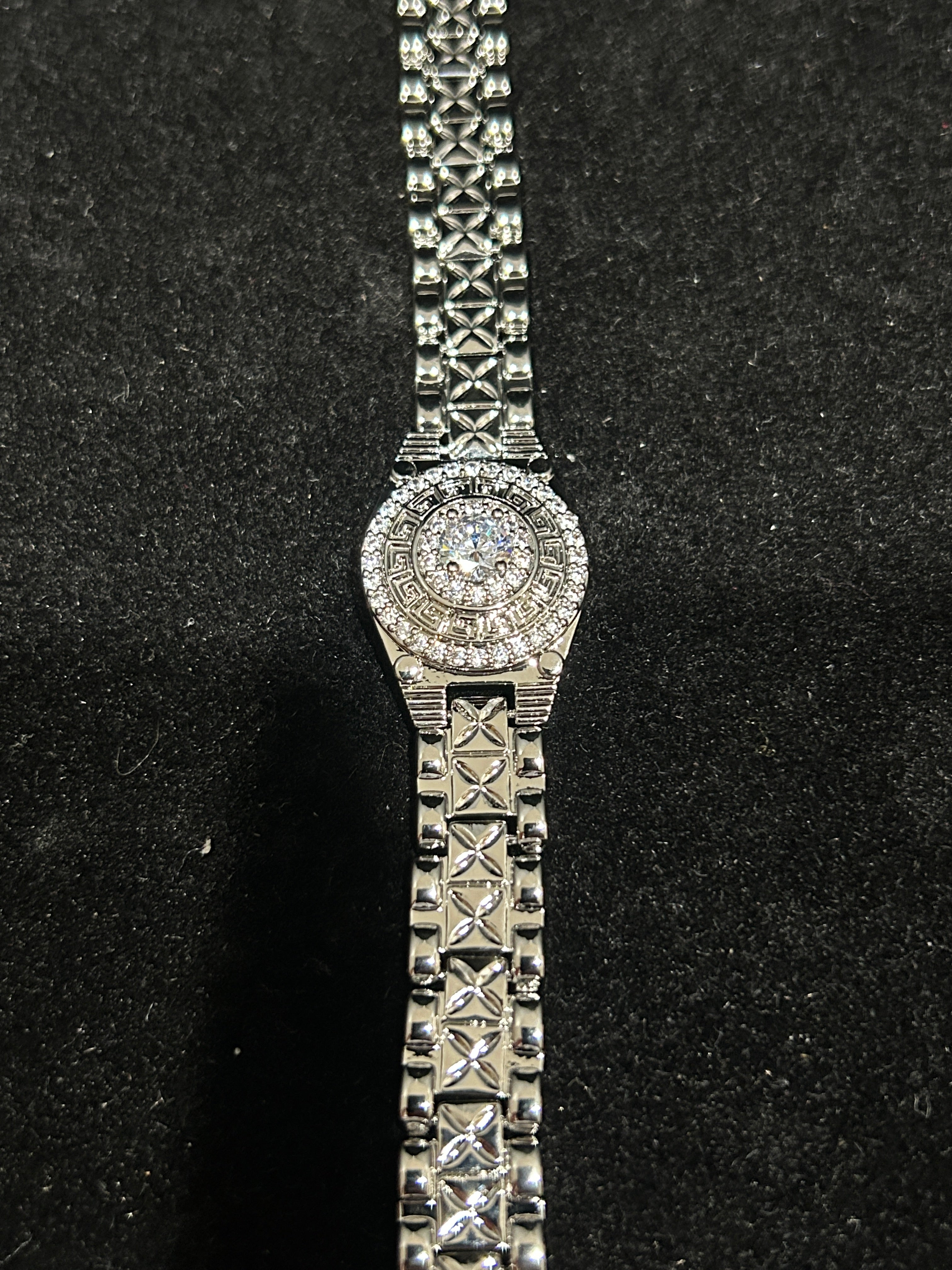 B53 - 14K White Gold VVS CZ 10.5mm 7 Inch