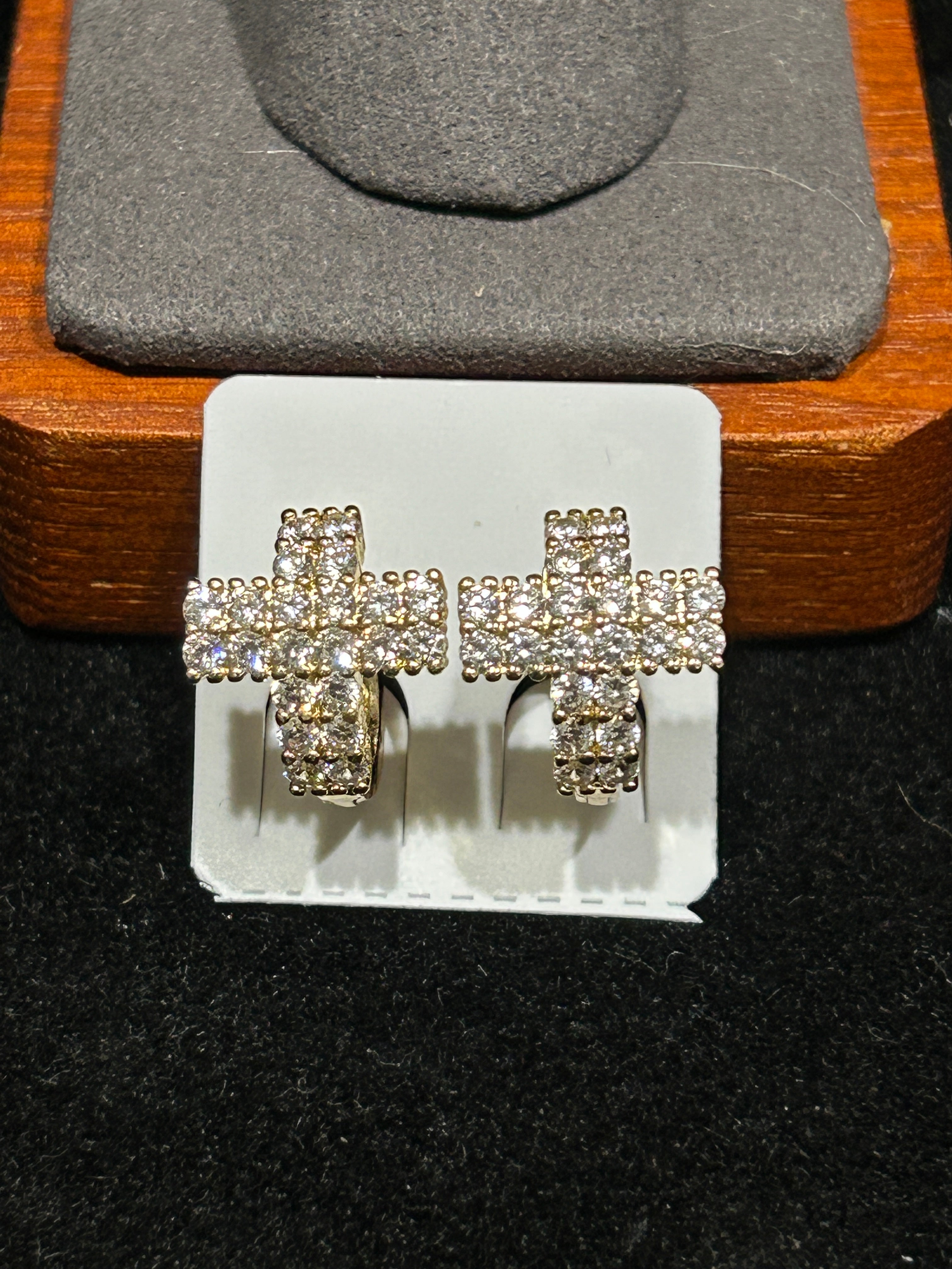 E71 - 14K Gold VVS CZ Cross Hoops