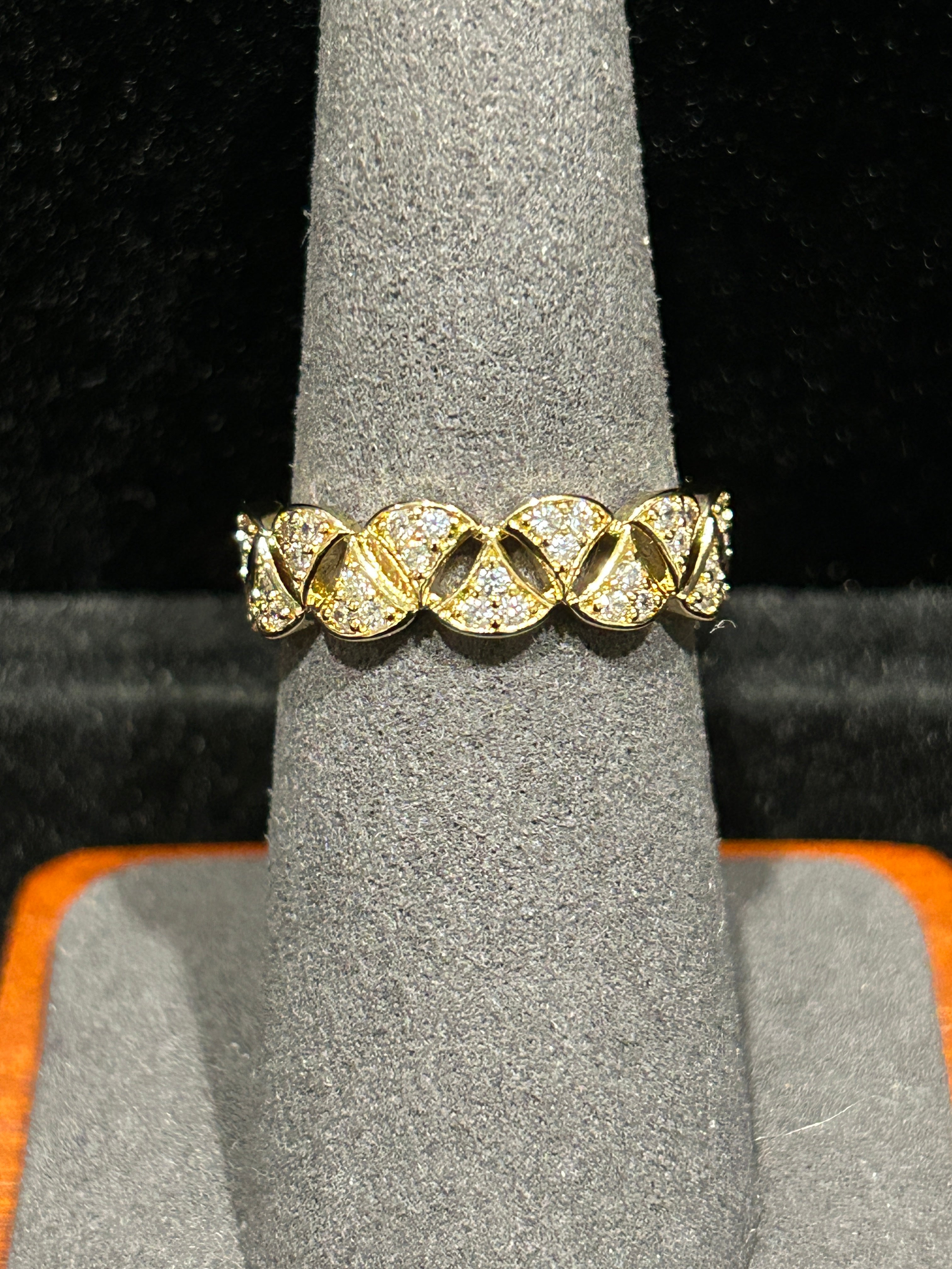 R33 - 14K Gold VVS CZ Size 7