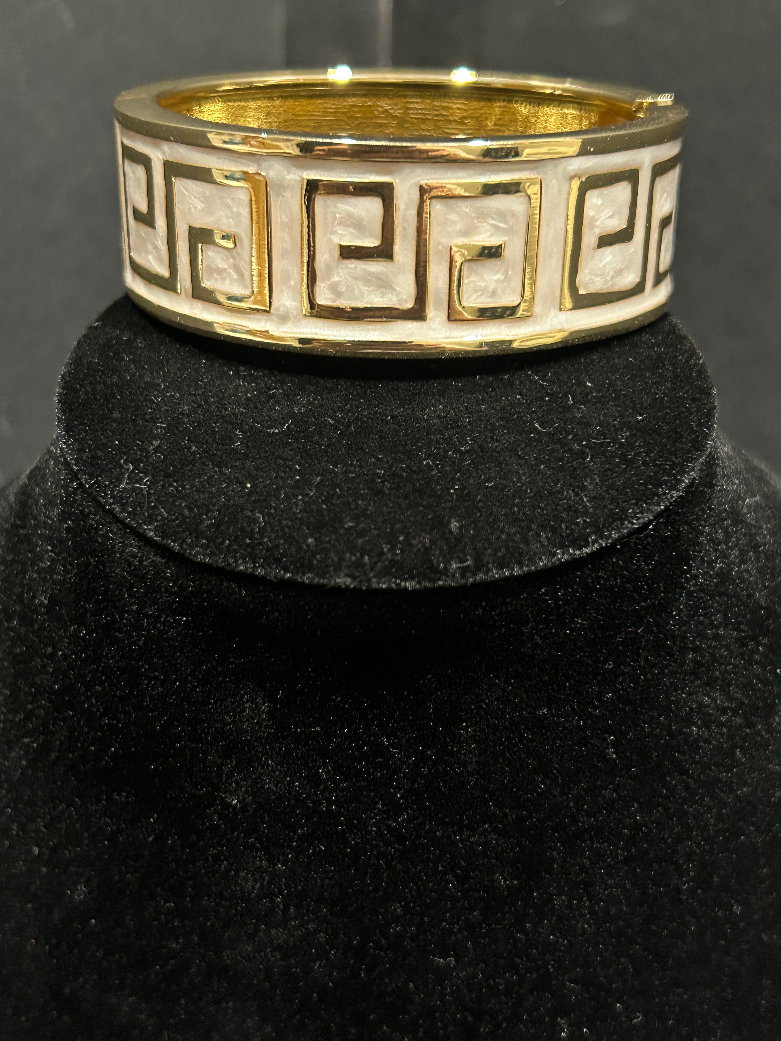 14K Gold Fendi Style