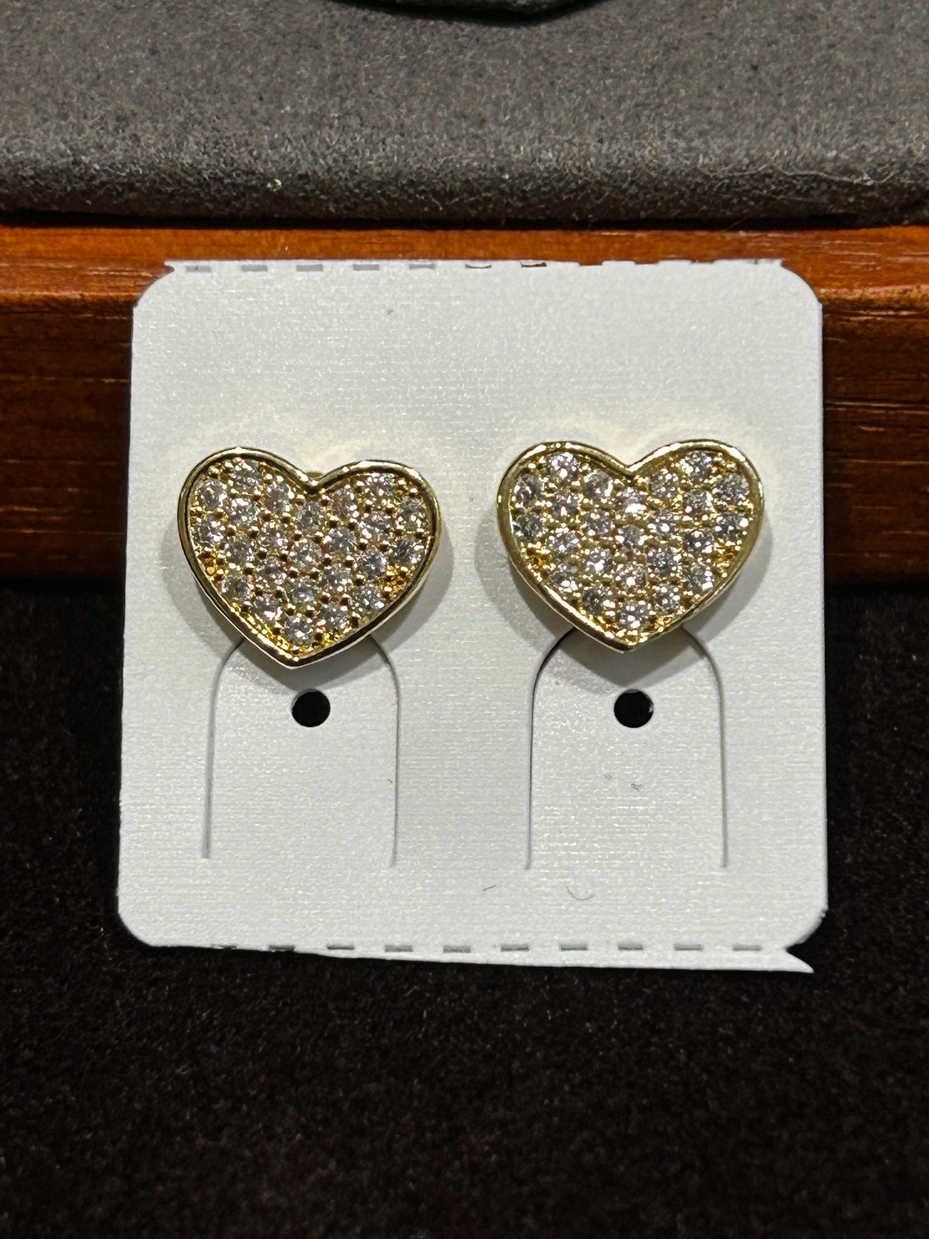 E62 - 14K White Gold VVS CZ Heart Studs