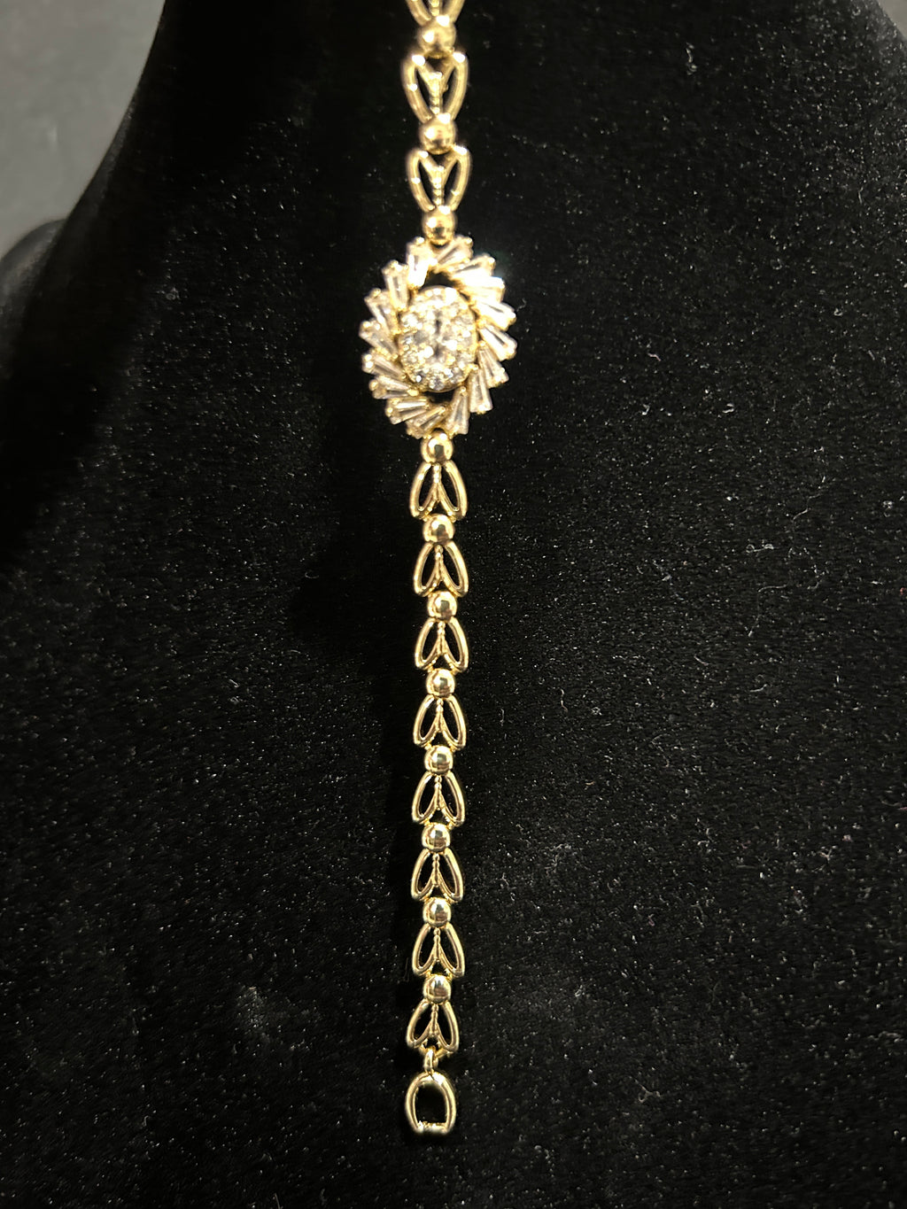 B67 - 14K Gold VVS CZ Flower 7 Inch