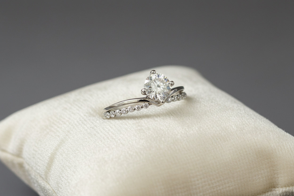1CT Moissanite Ring Adj. 6-10