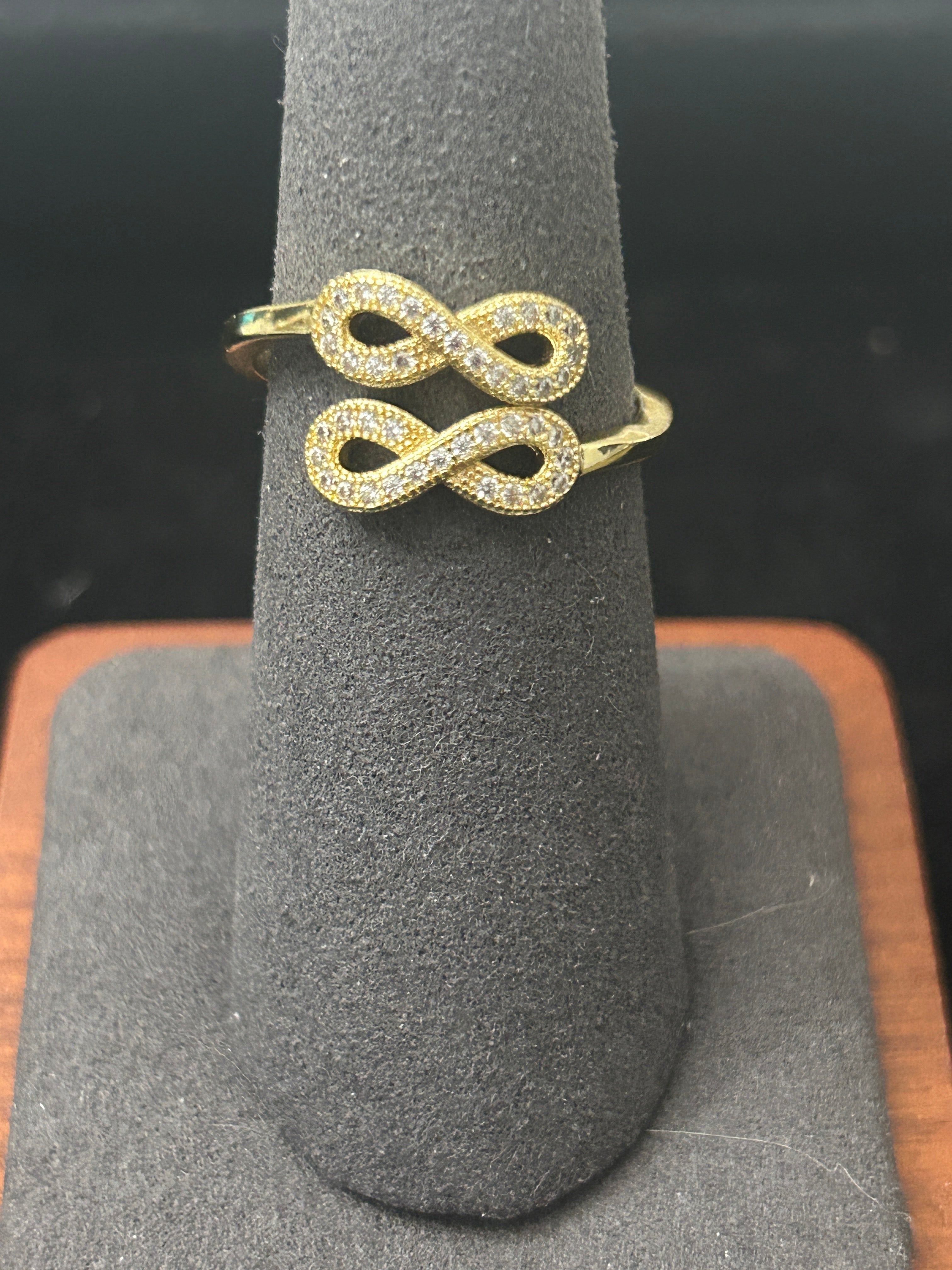 R45 - 14k Gold Infinity VVS CZ Adjustable 6-9