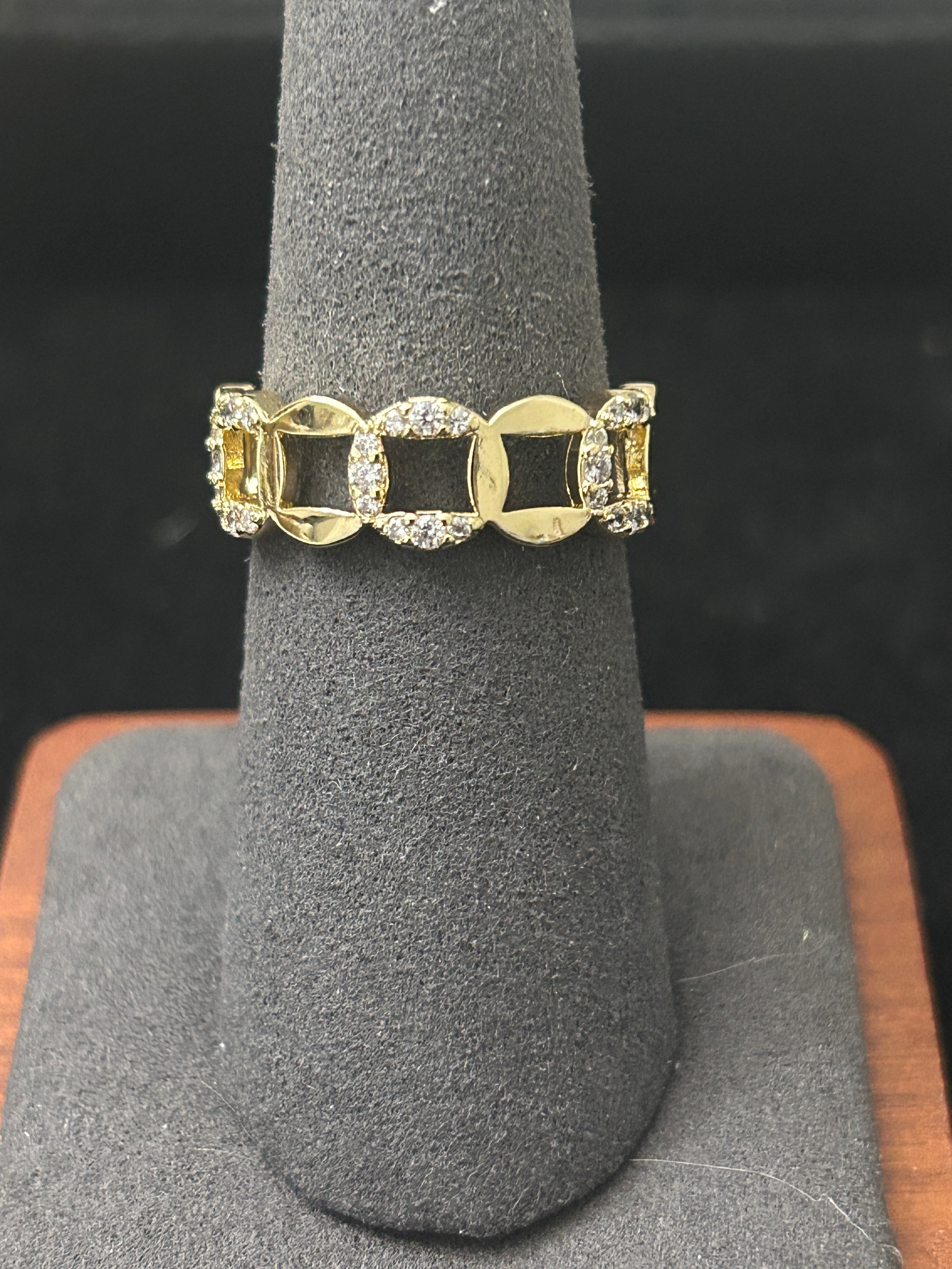 R49 - 14k Gold VVS CZ Circles Size 7