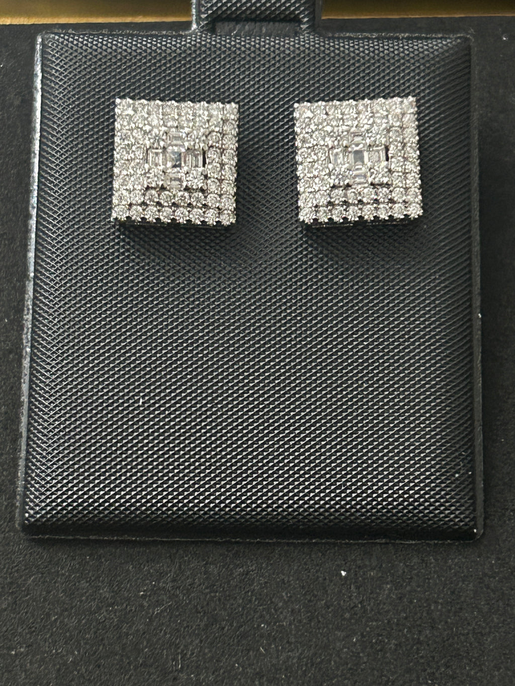 14k White Gold VVS CZ Squares