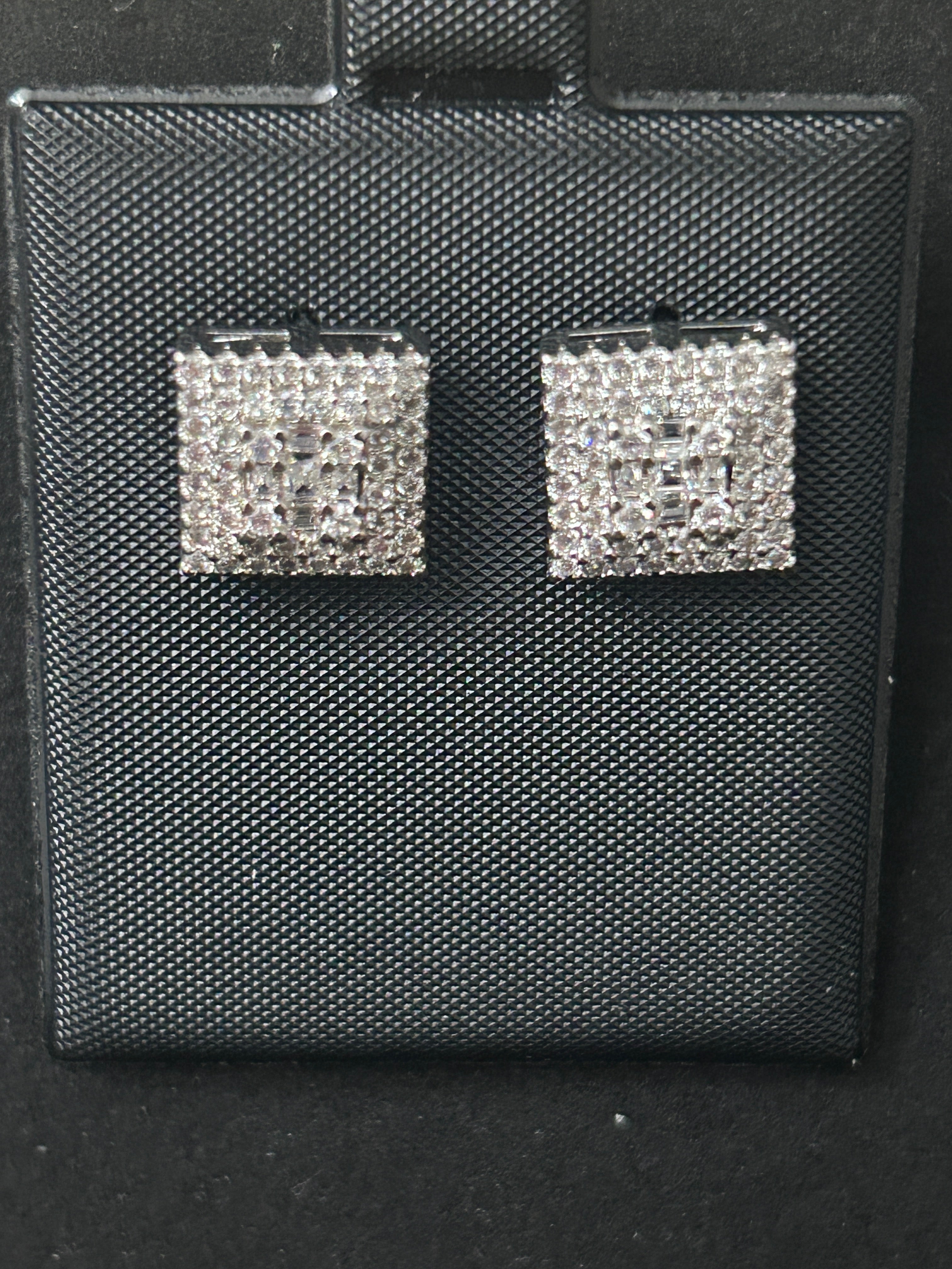 14k White Gold VVS CZ Squares