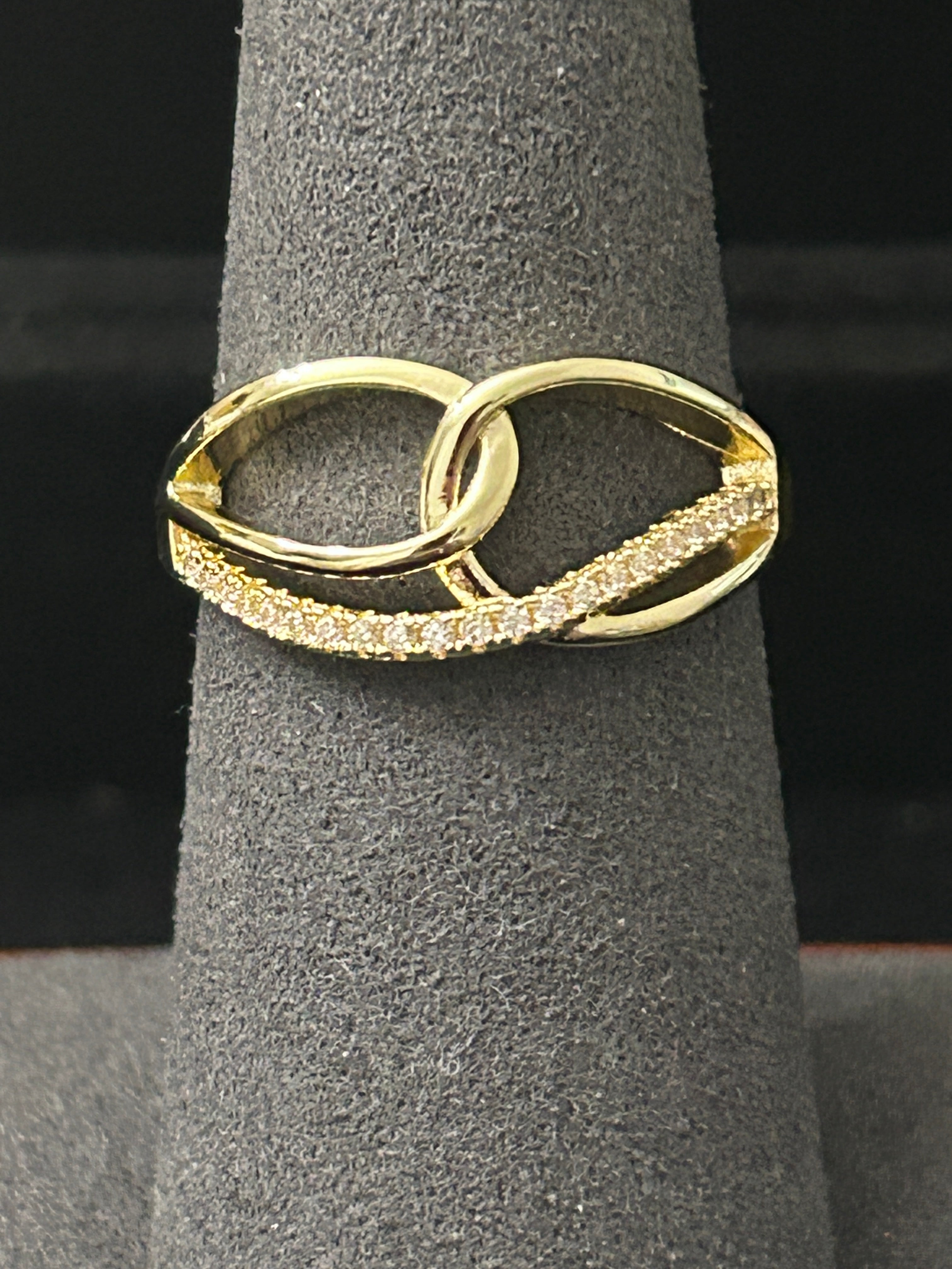 R57 - 14k Gold VVS CZ Size 7