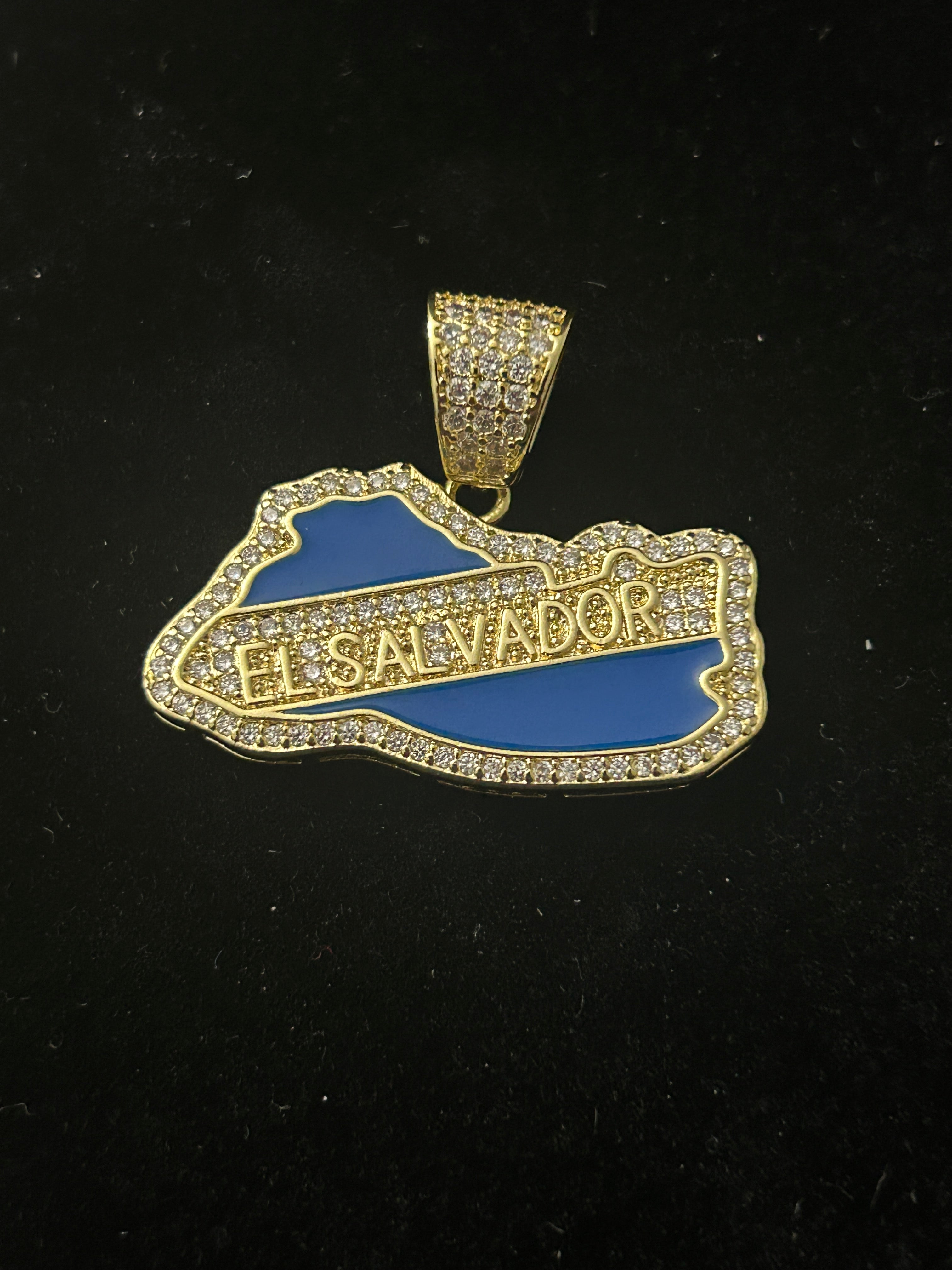 P67 - 14k Gold VVS CZ El Salvador