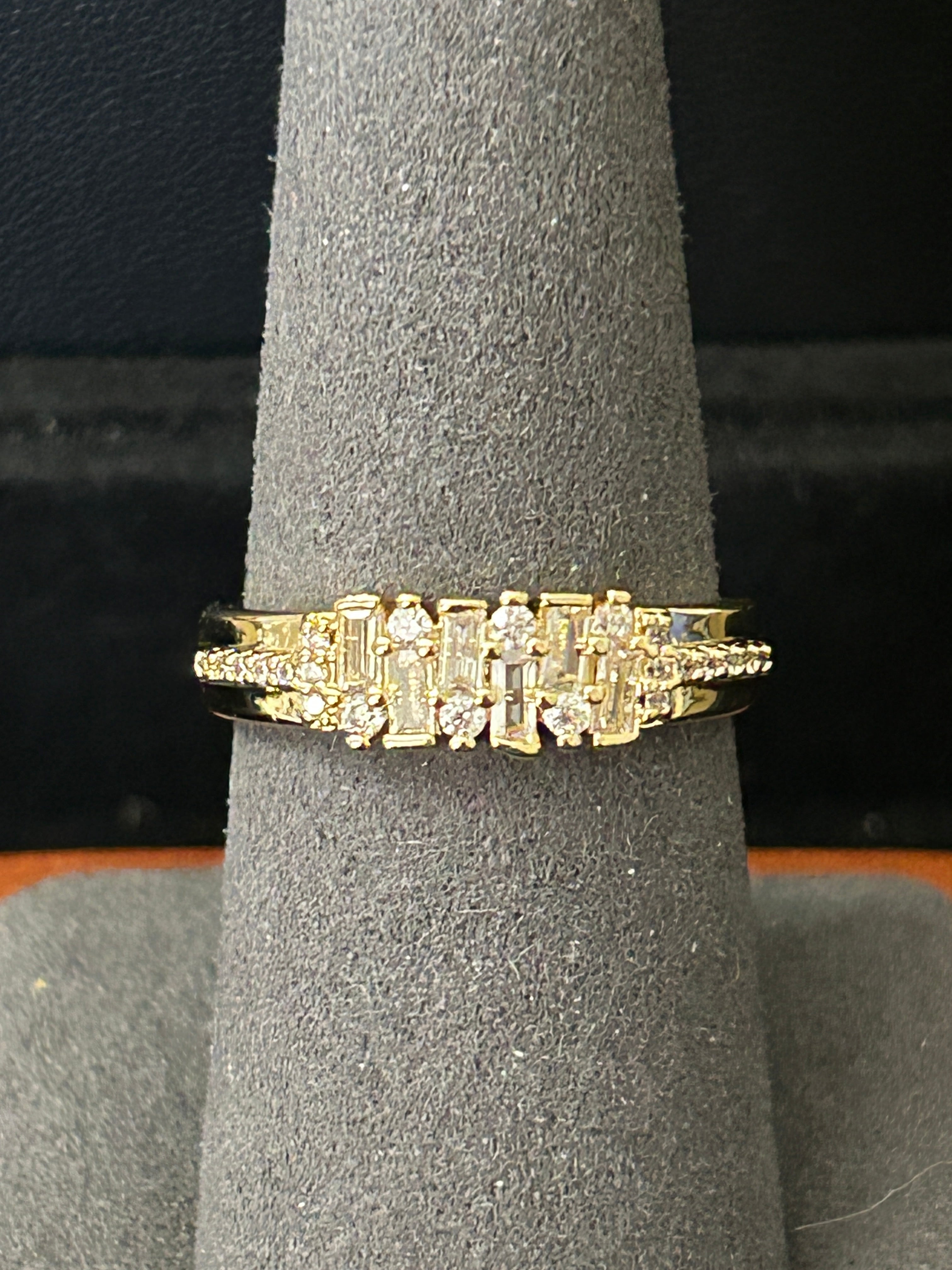 R64 - 14k Gold VVS CZ Size 8