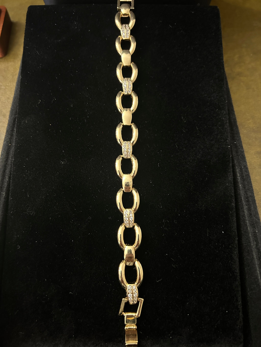 B85 - 14k Gold 8 Inch VVS CZ Chain Link