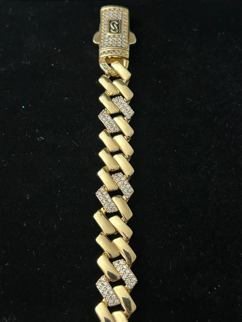 B88 - 14k Gold 8 Inch Cuban VVS CZ 10.5 mm