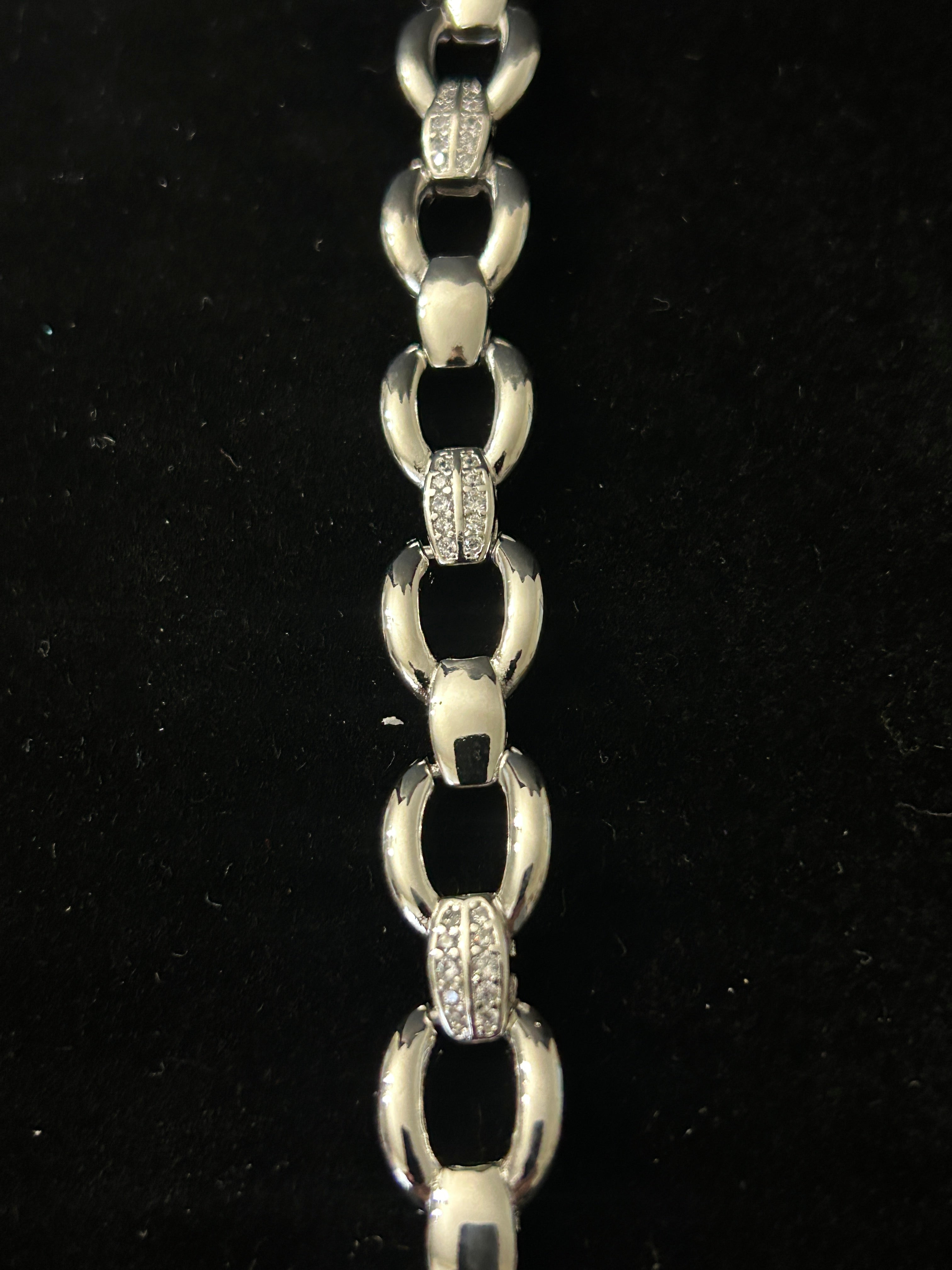 B89 - 14k White Gold VVS CZ 8 Inch