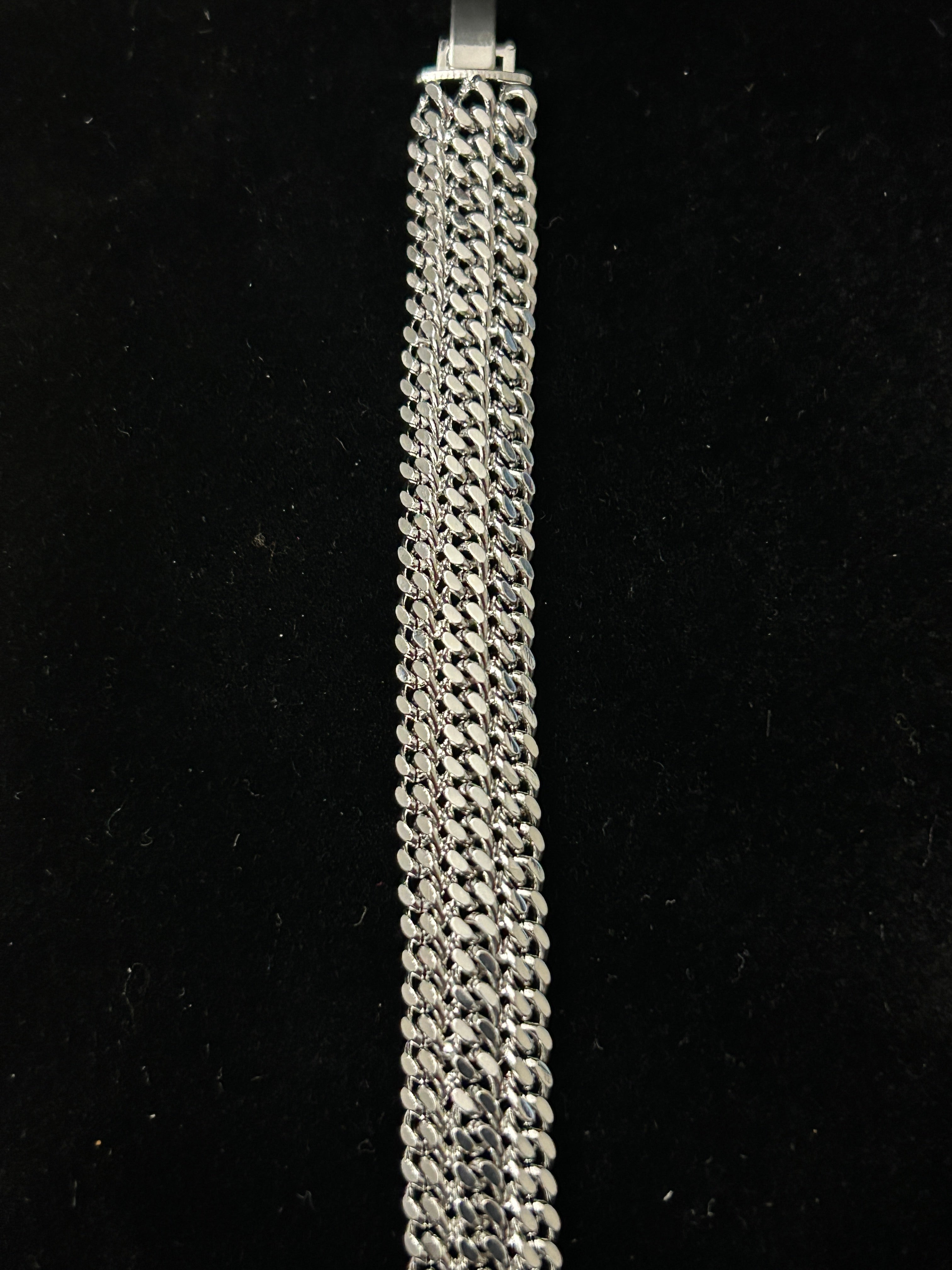 B91 - 14k White Gold Herringbone 8 Inch