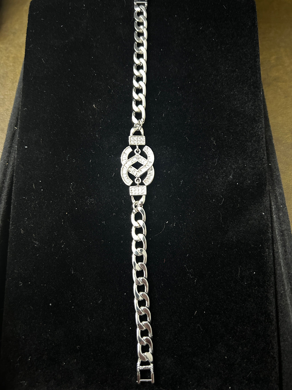 B92 - 14k White Gold VVS CZ Chanel Style 8 Inch Cuban