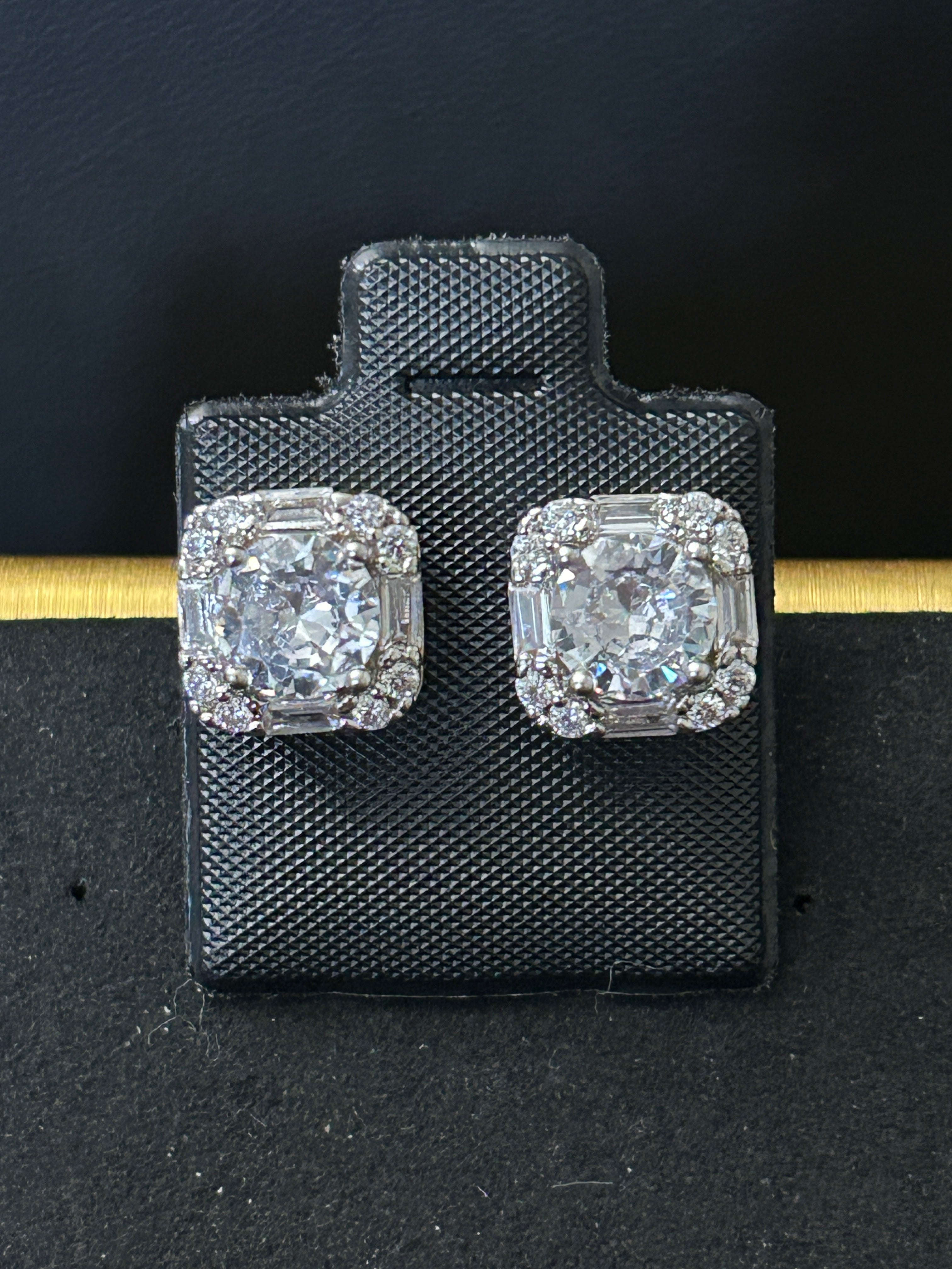 E85 - 14k White Gold VVS CZ Square Studs
