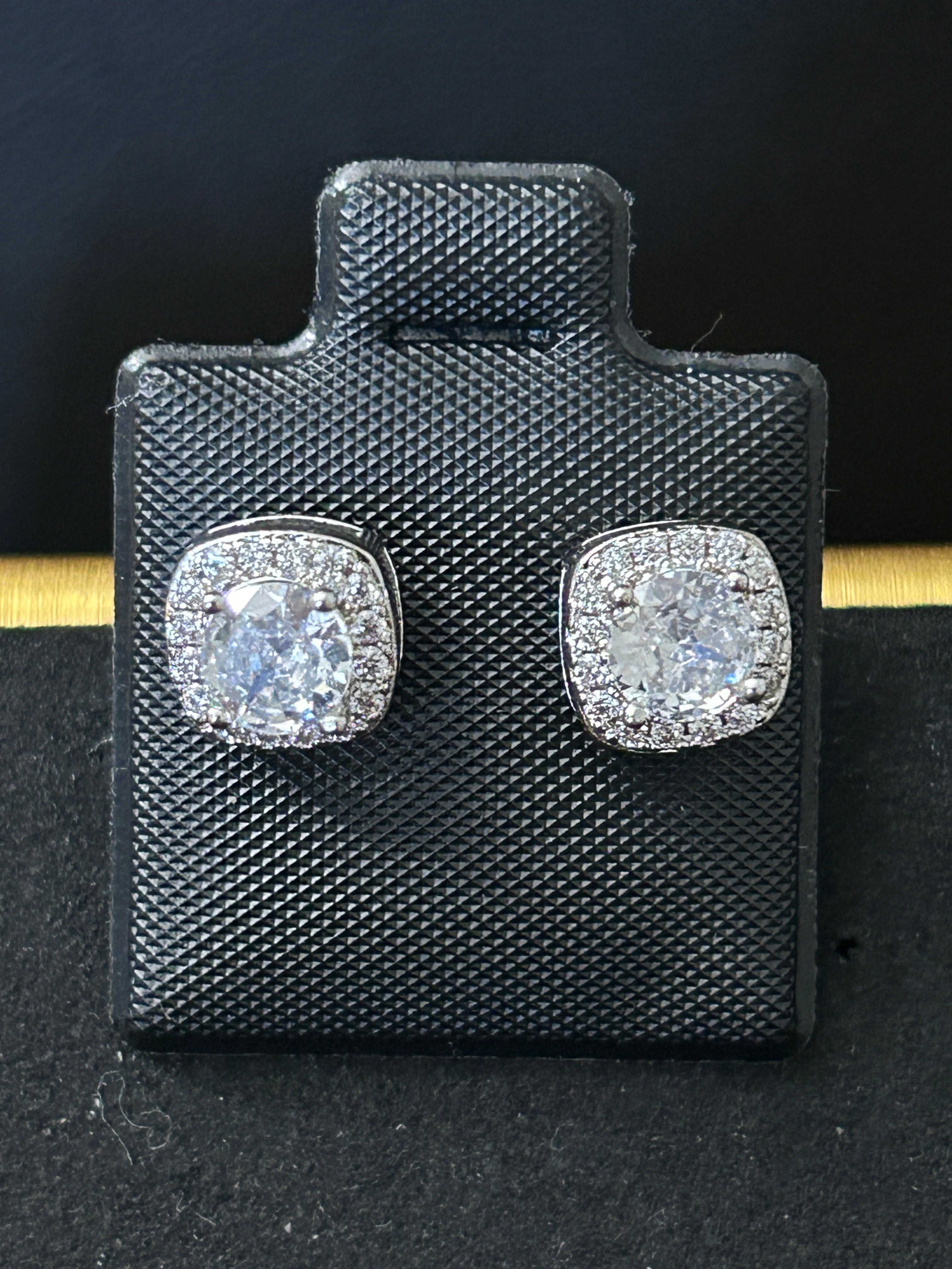 E87 - 14k White Gold VVS CZ Small Squares