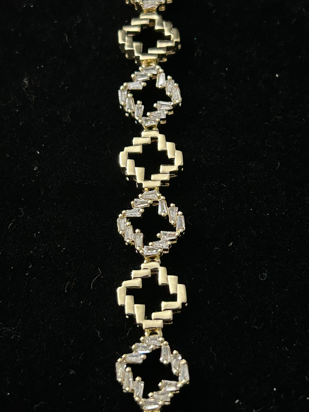 B95 - 14k Gold VVS CZ 8 Inch Clovers