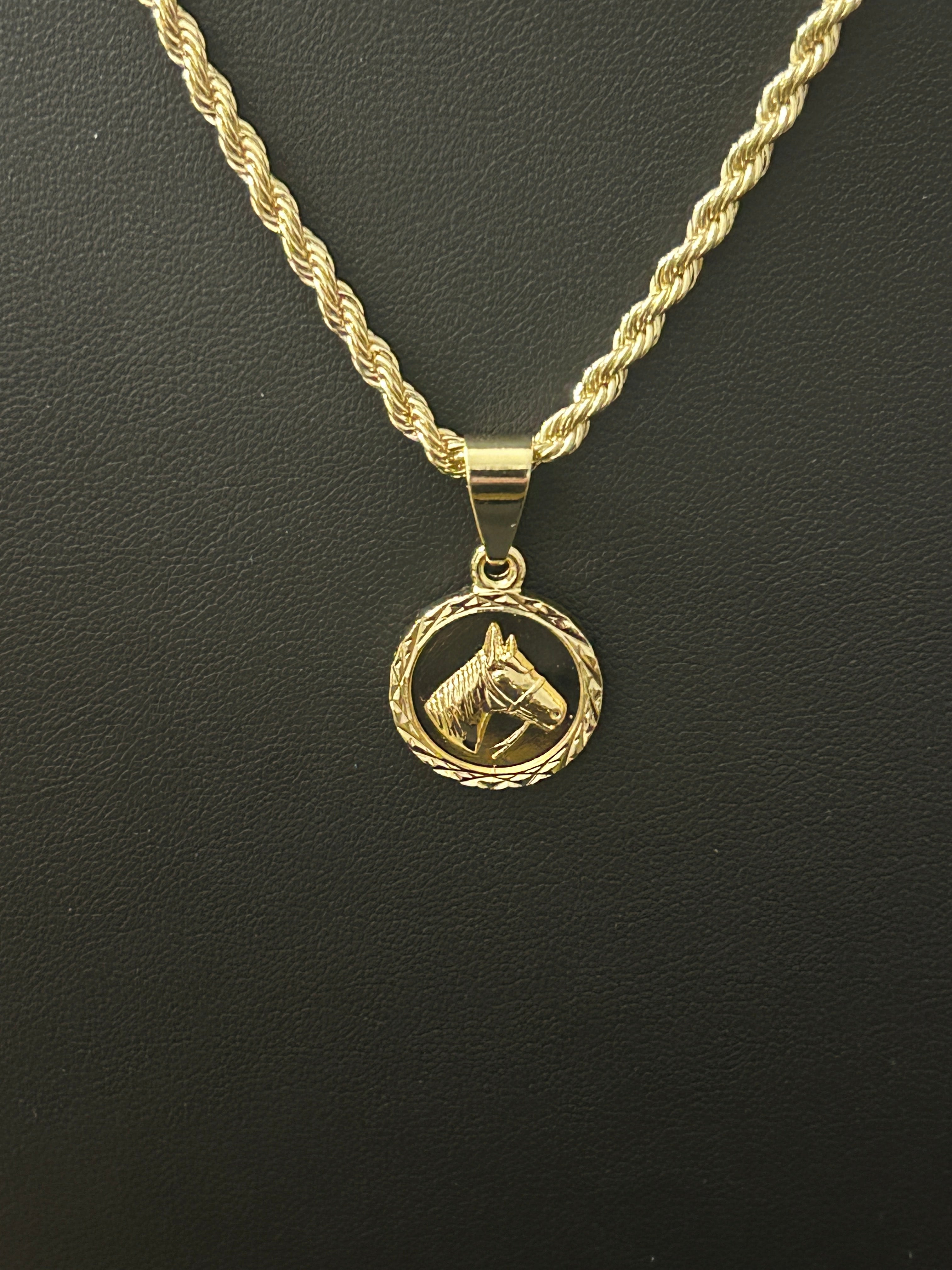 C93 - 14k Gold Rope 18 Inch W/ Horse Pendant