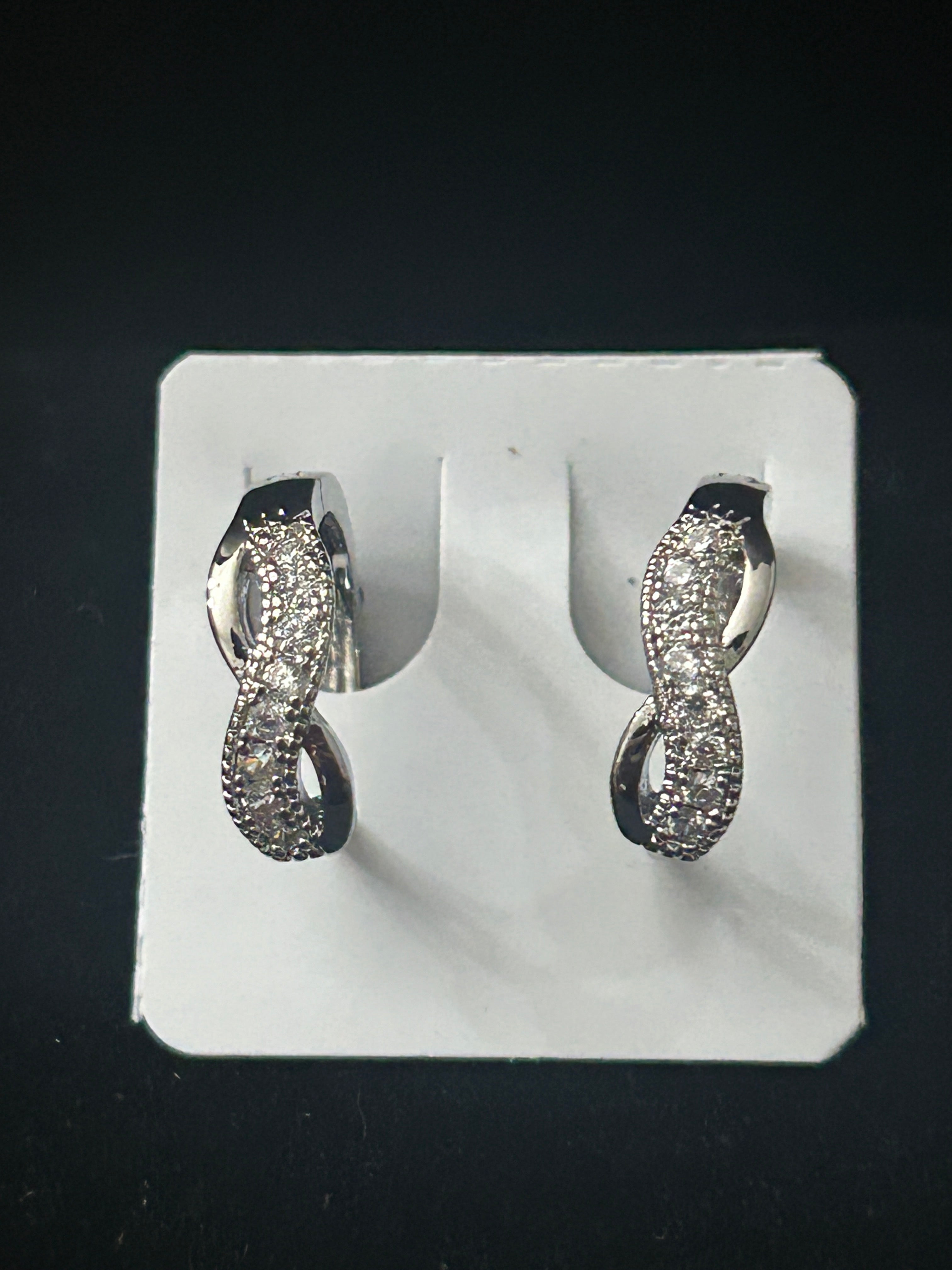 E103 - 14k White Gold VVS CZ Infinity Hoops