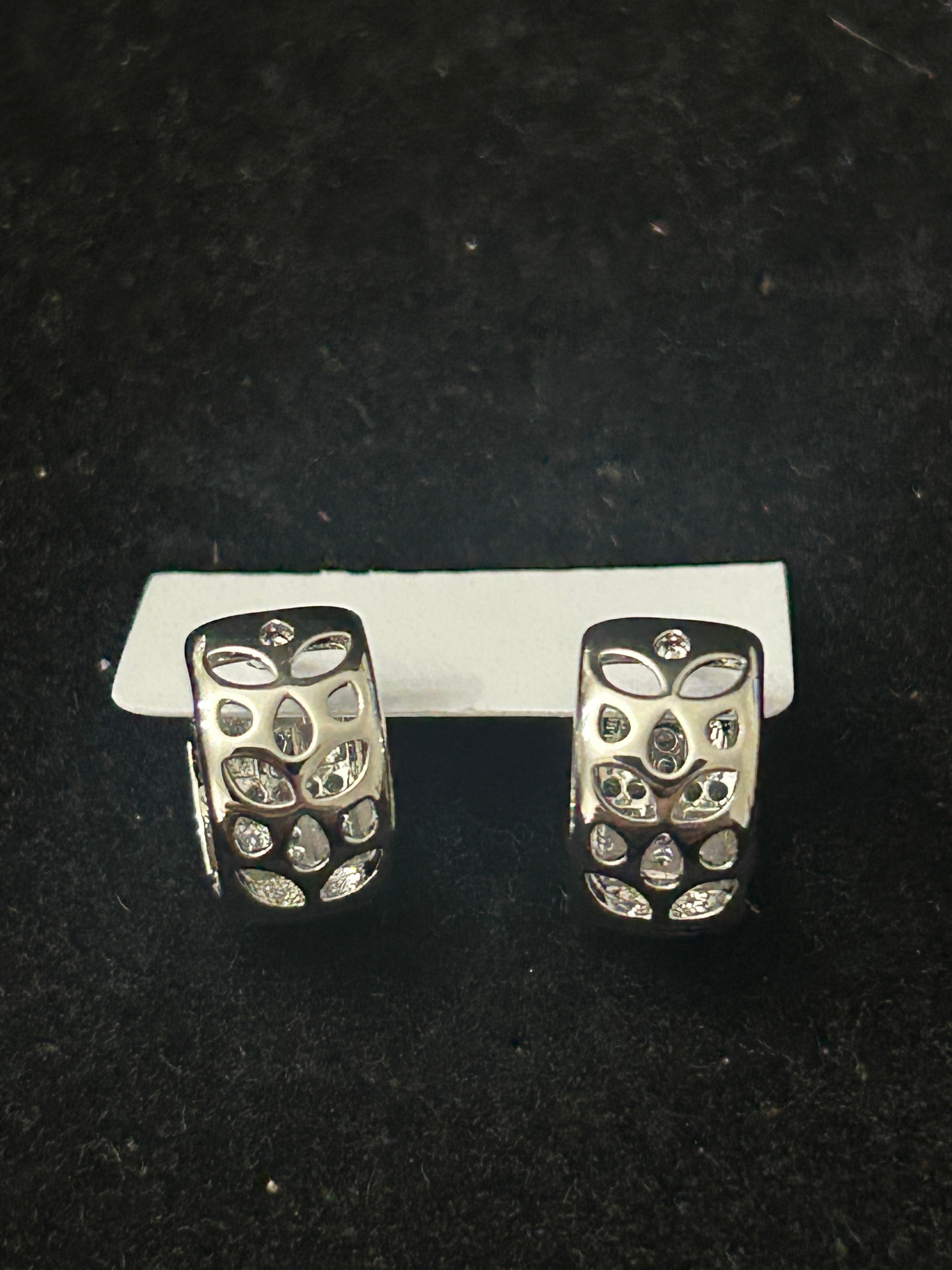 E108 - 14k White Gold Small Cross Hoops