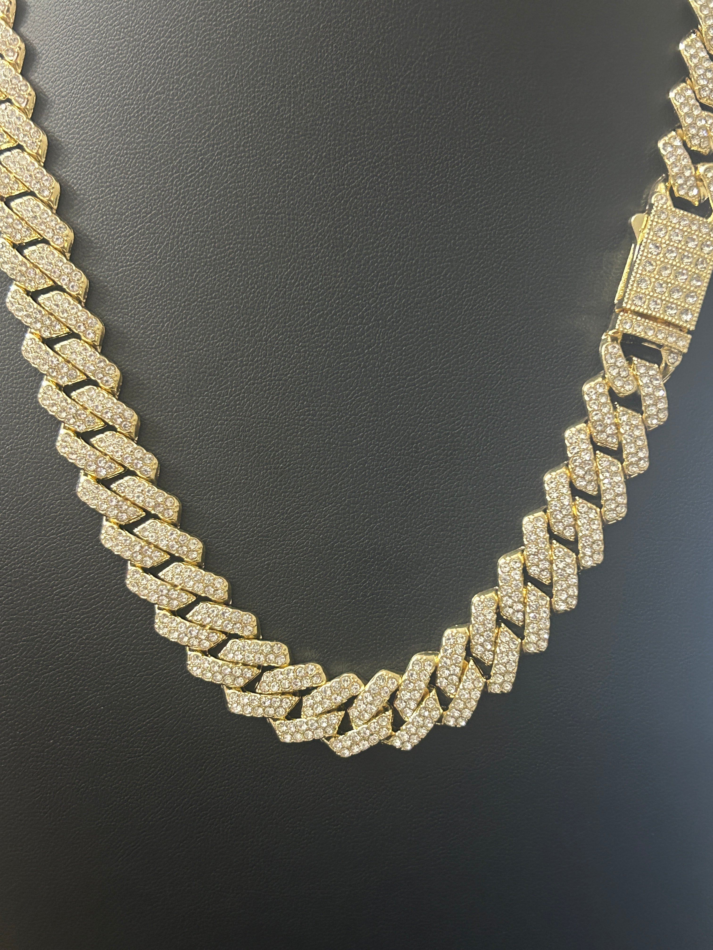 14k Gold VVS CZ 20in 12MM Iced Out Cuban