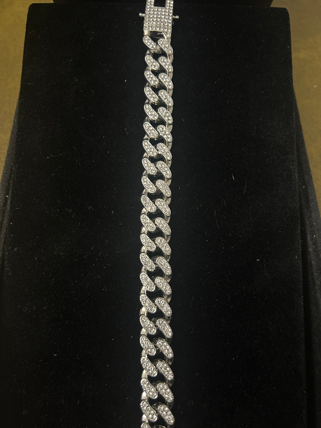 9in Iced Out Stainless VVS CZ Cuban 13MM