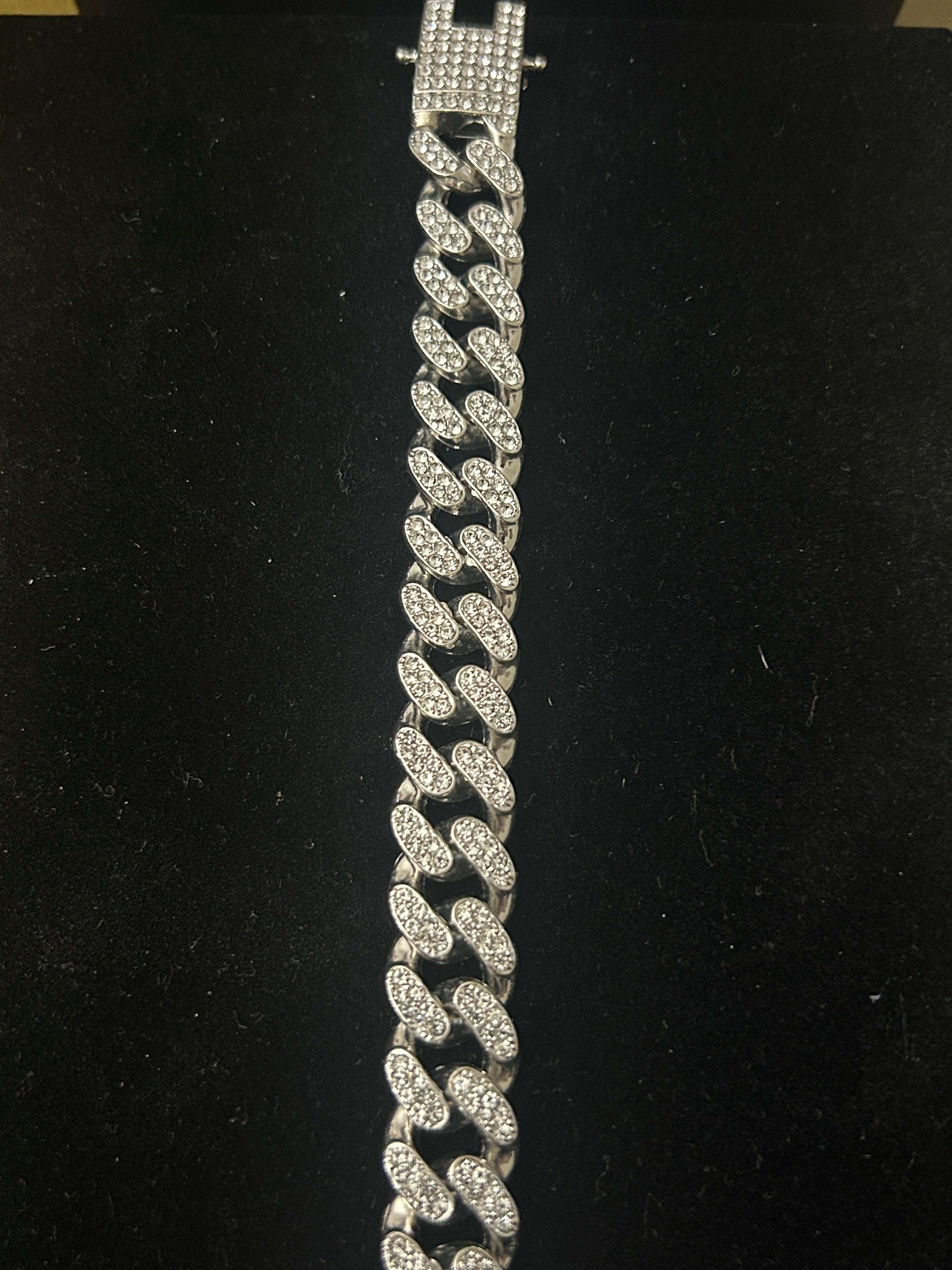 9in Iced Out Stainless VVS CZ Cuban 13MM