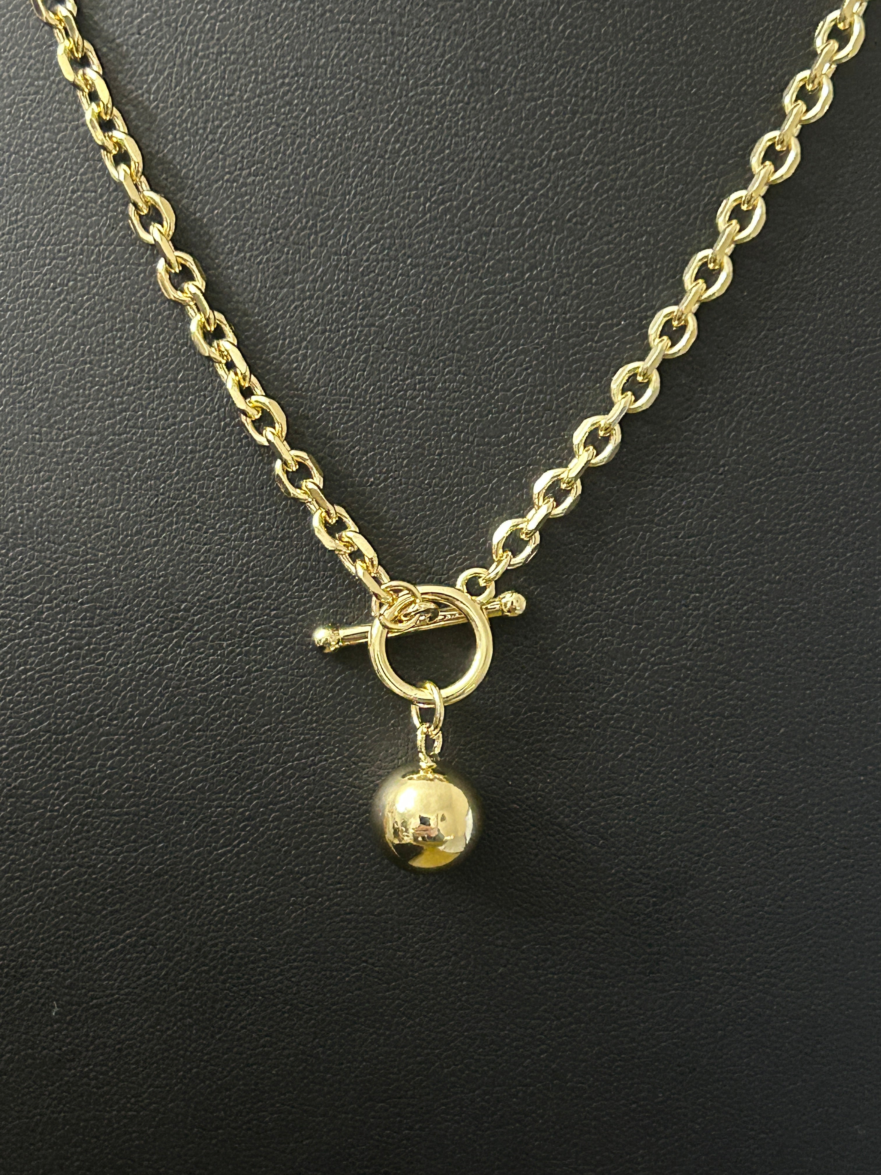 14K Gold 18in Necklace W/ Ball Charm