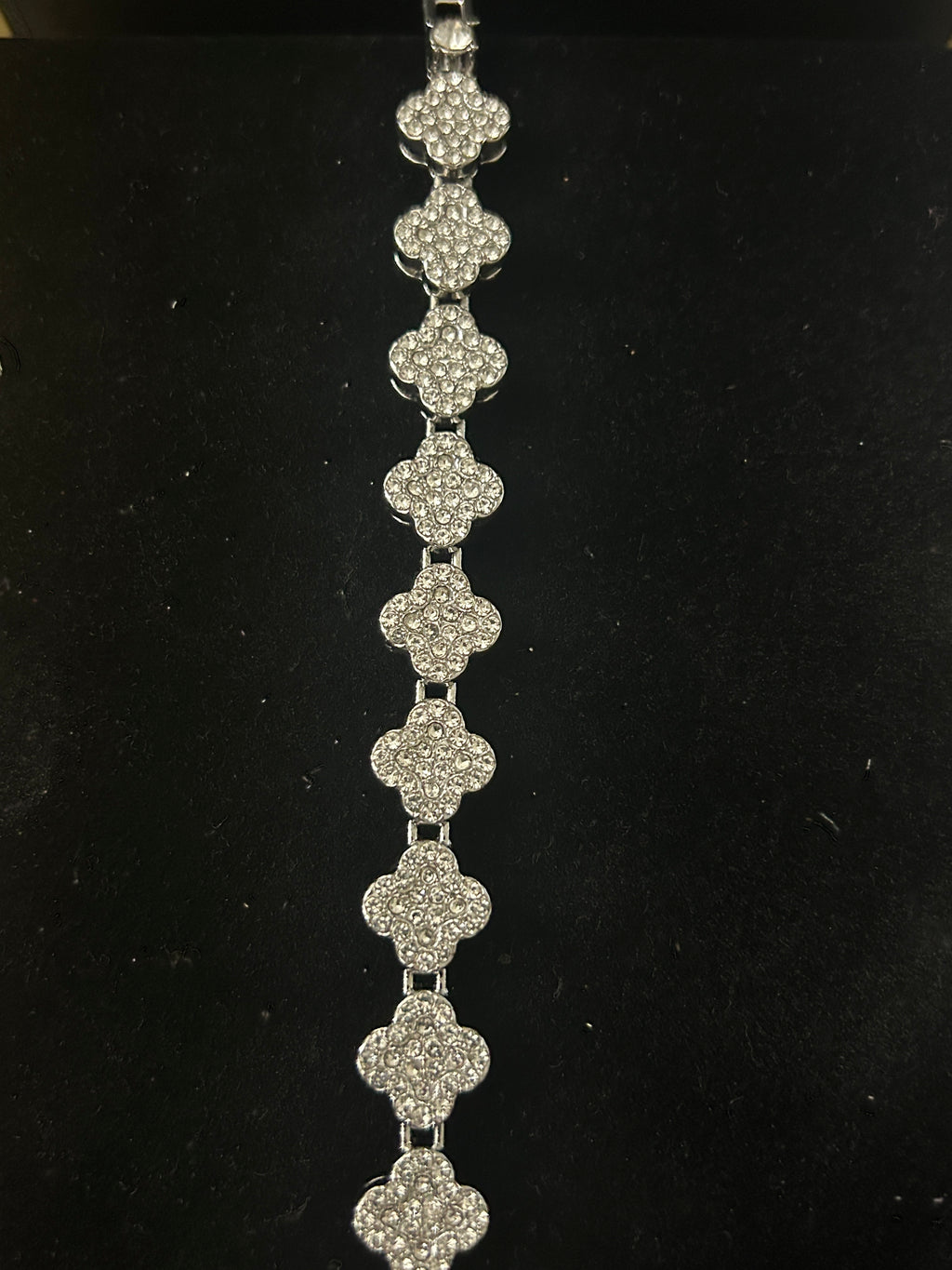 14K White Gold 8in VVS CZ Clovers