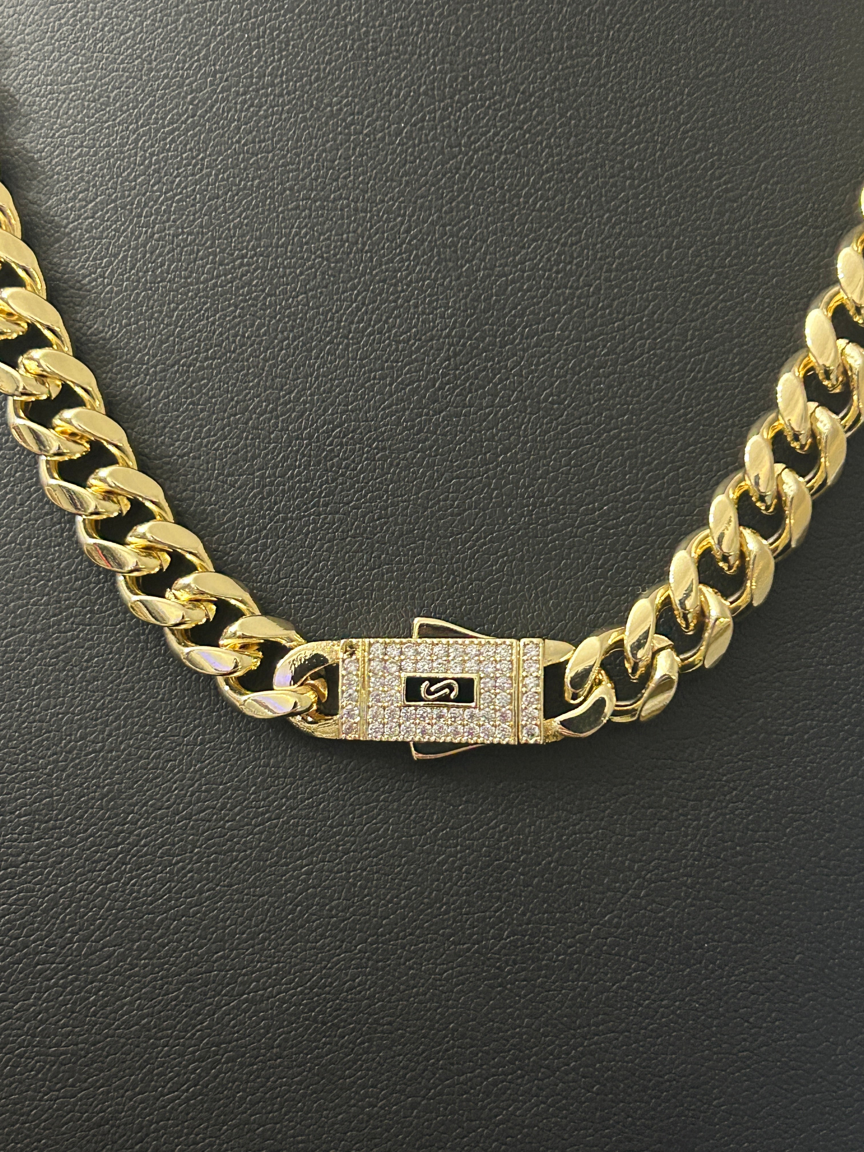 14K Gold 18in Cuban 7MM W/ VVS CZ Iced Out Lock