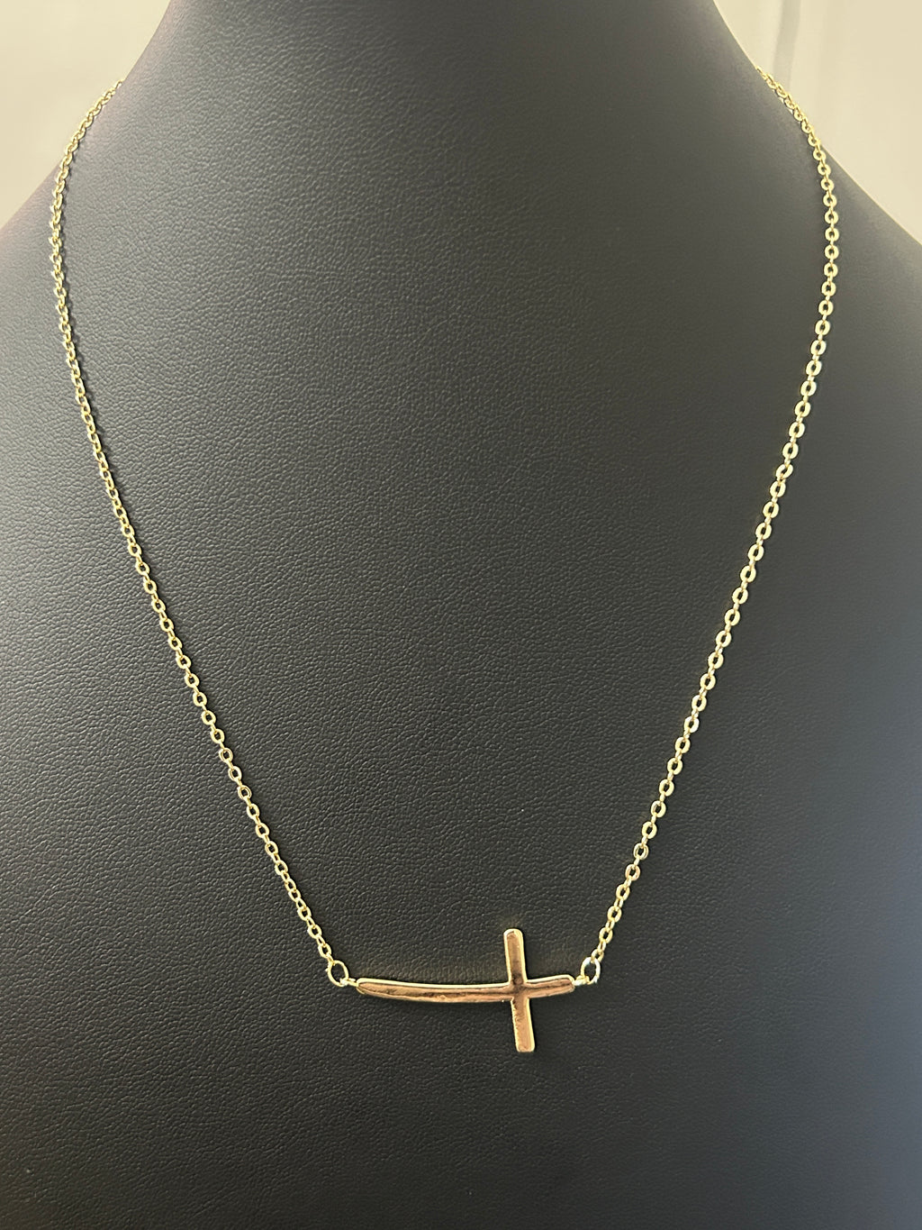 14K Gold 18in Thin Chain With Sideways Cross