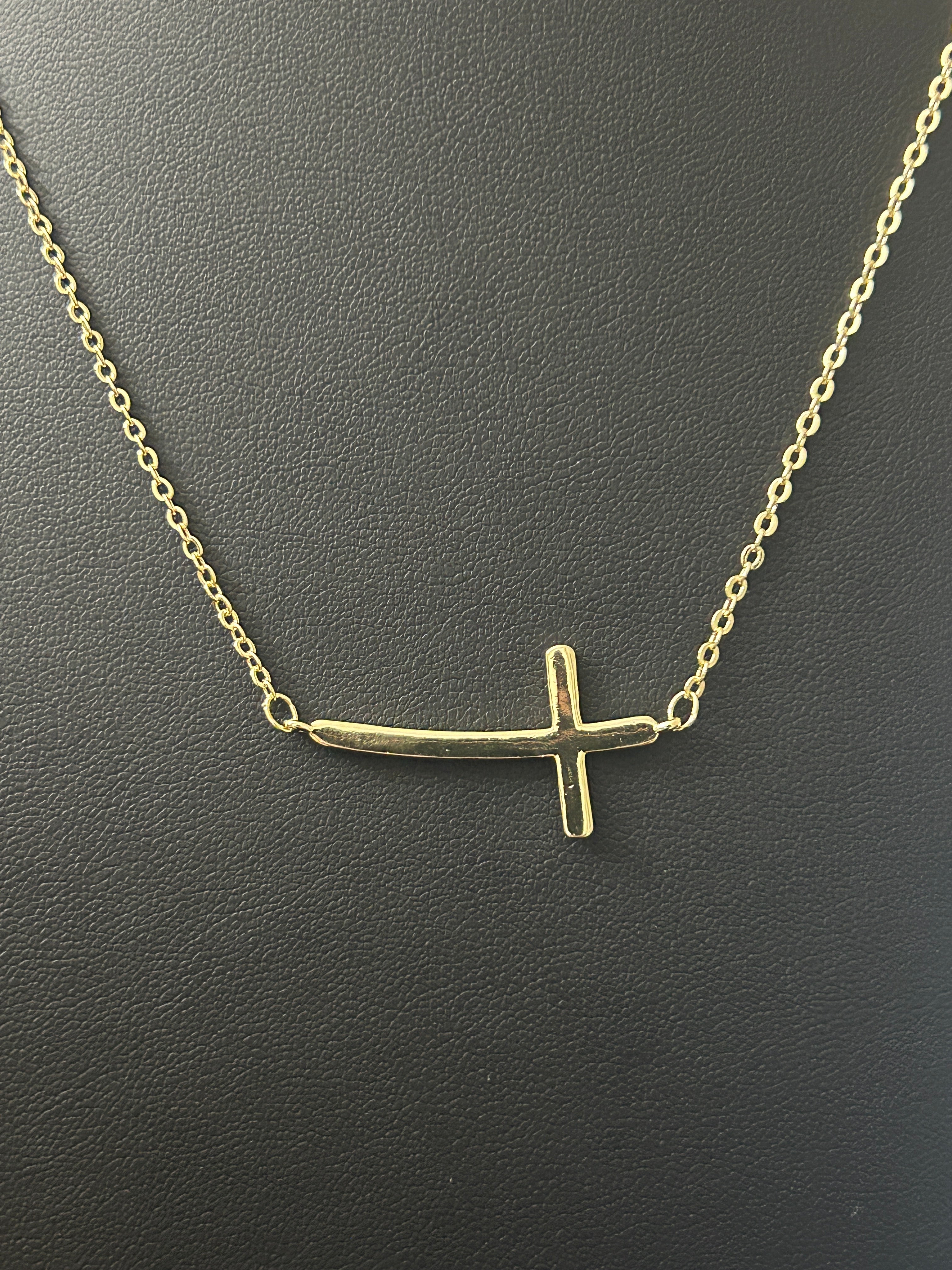 14K Gold 18in Thin Chain With Sideways Cross
