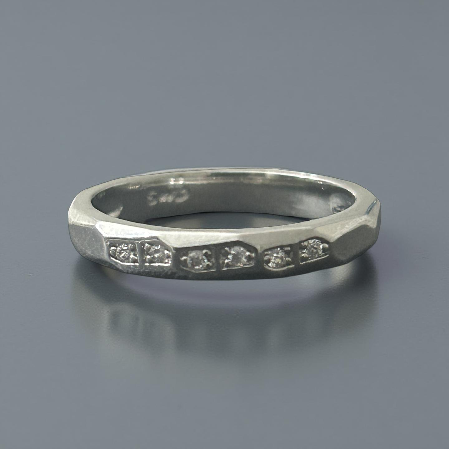 14k White Gold VVS CZ Size 9